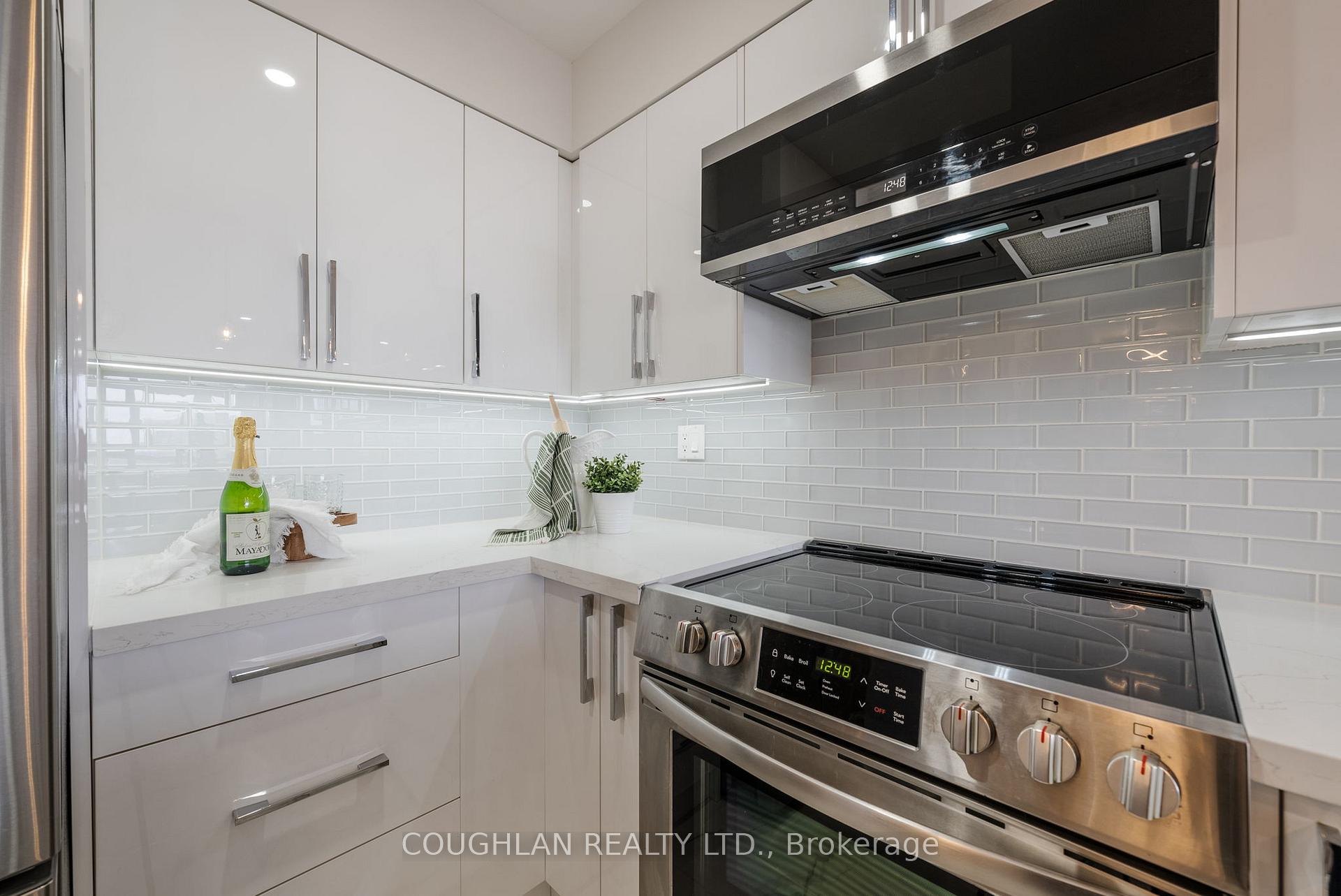 Photo 8 of Unit 805, 1665 Pickering Parkway, Pickering, Village East — HOMEH
