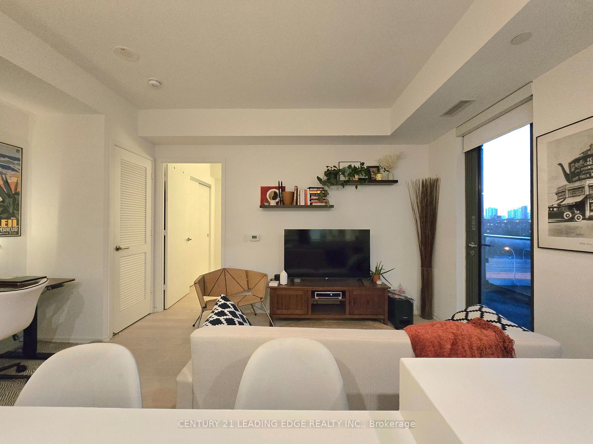 Photo 10 of Unit 811, 12 Bonnycastle Street, Toronto, Waterfront Communities — HOMEH