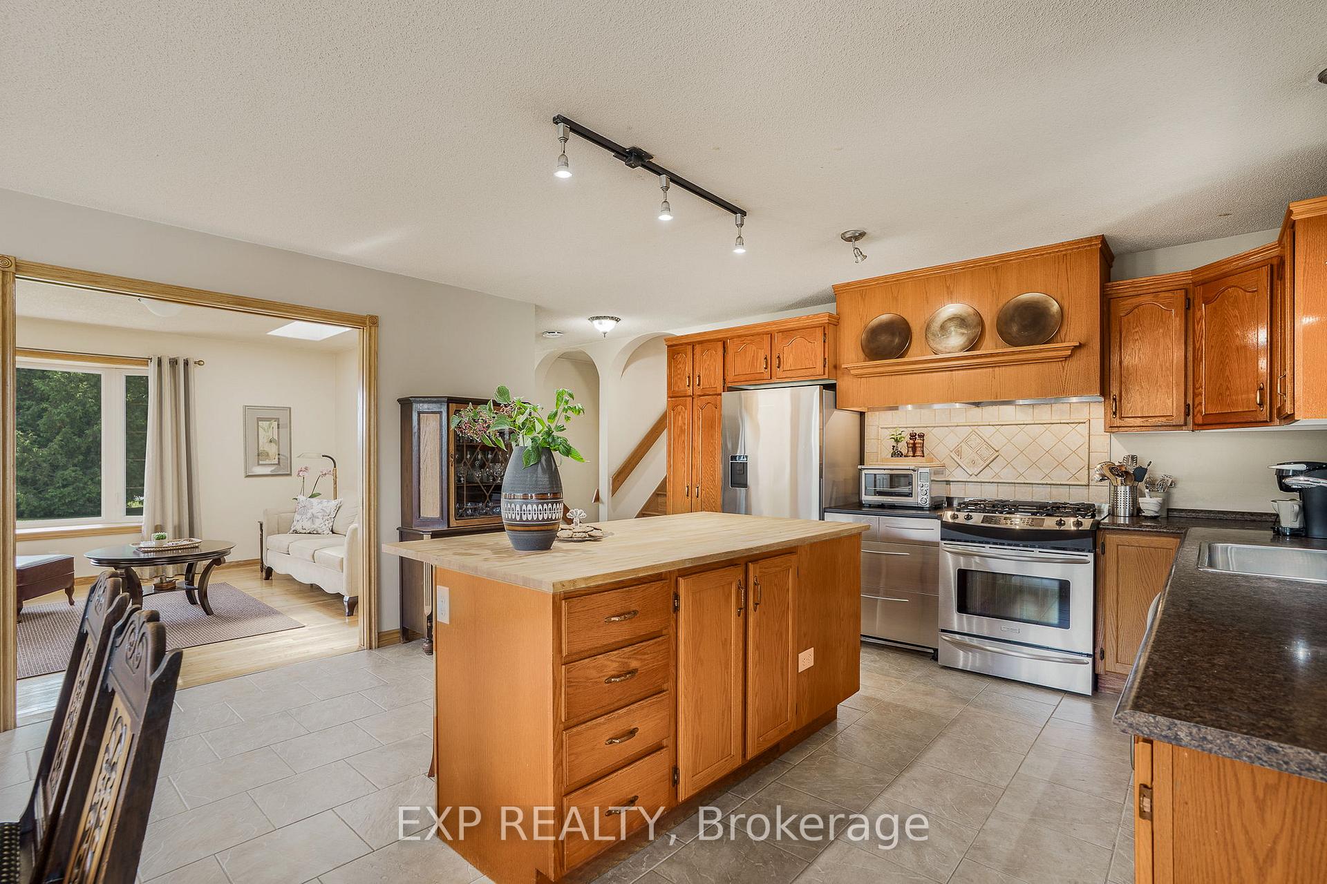 Photo 6 of 733 Greenlane Road, Champlain, Champlain Twp — HOMEH