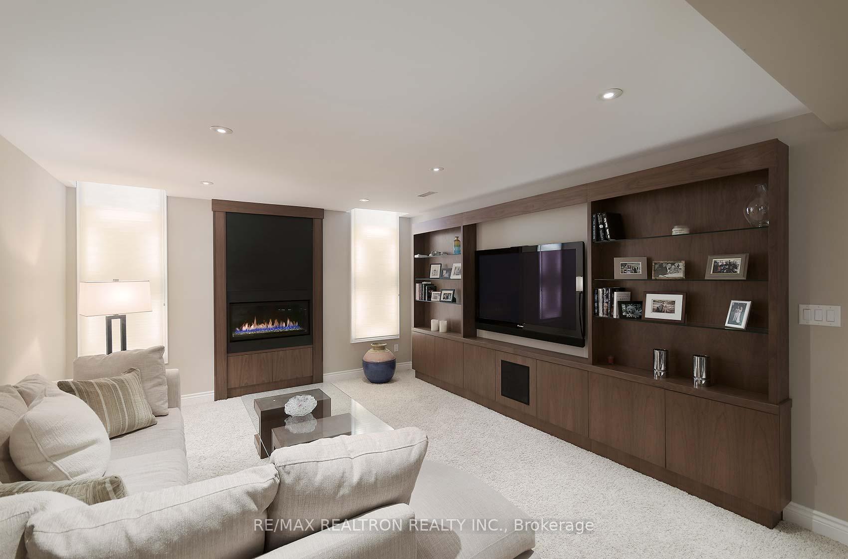 Photo 30 of 84 Stonecliffe Crescent, Aurora, Aurora Estates — HOMEH