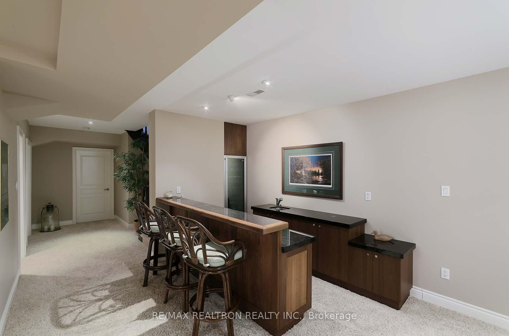 Photo 33 of 84 Stonecliffe Crescent, Aurora, Aurora Estates — HOMEH