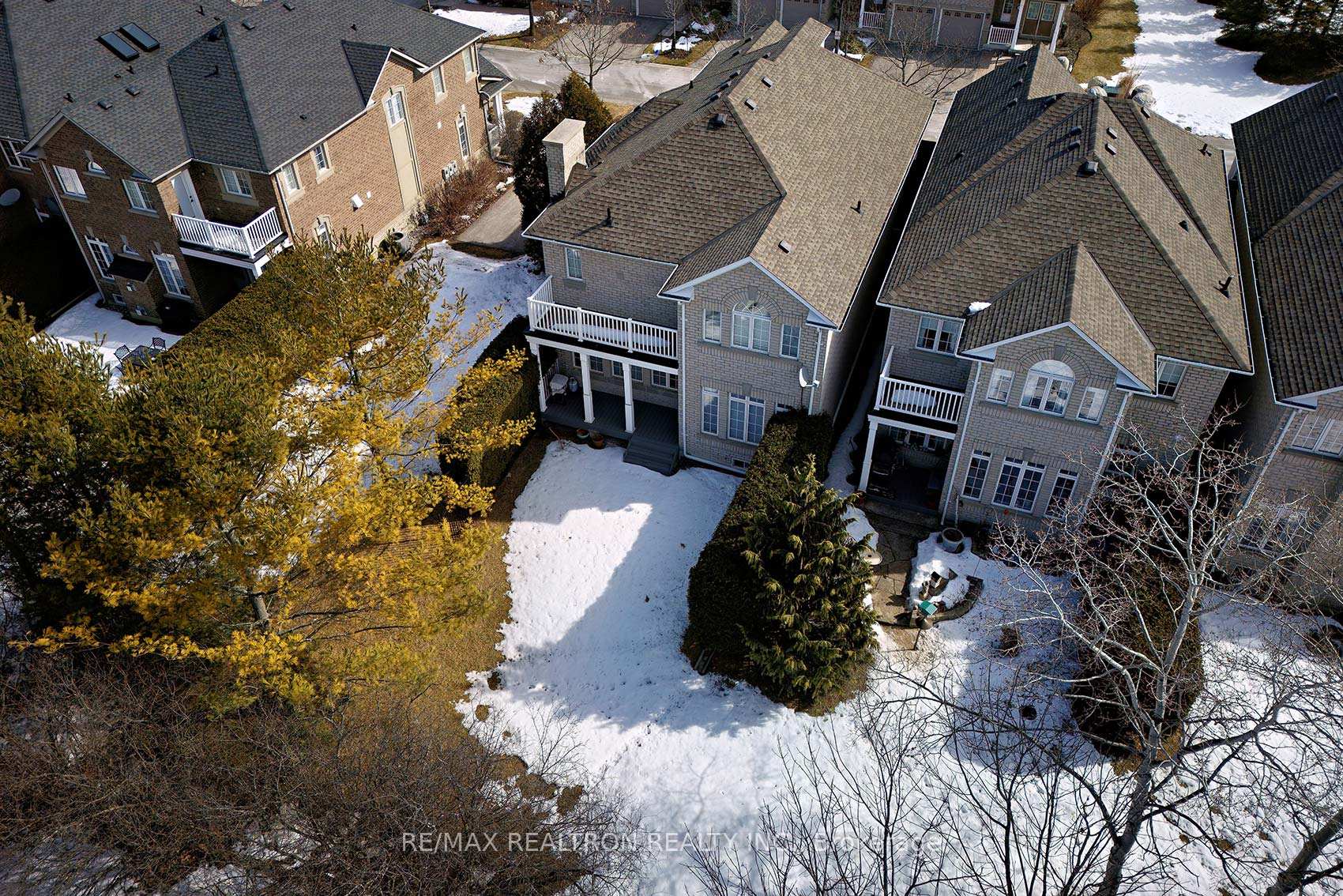 Photo 38 of 84 Stonecliffe Crescent, Aurora, Aurora Estates — HOMEH