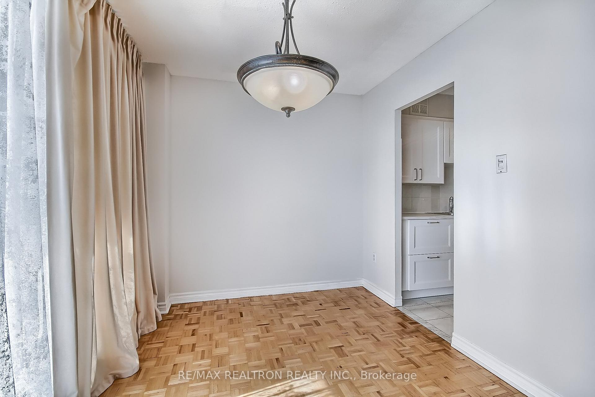 Photo 14 of Unit Ph702, 180 Dudley Avenue, Markham, Thornhill — HOMEH
