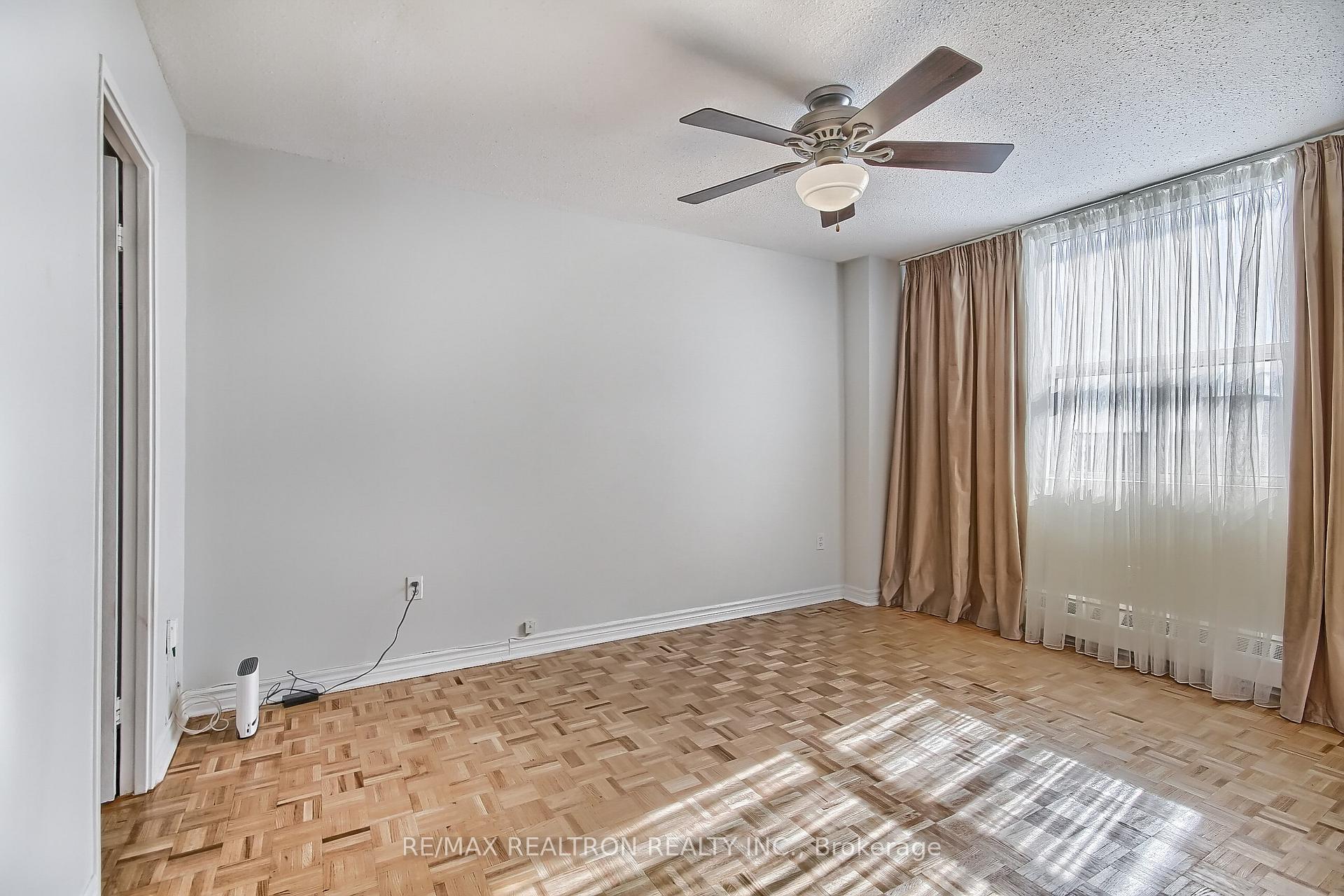Photo 20 of Unit Ph702, 180 Dudley Avenue, Markham, Thornhill — HOMEH