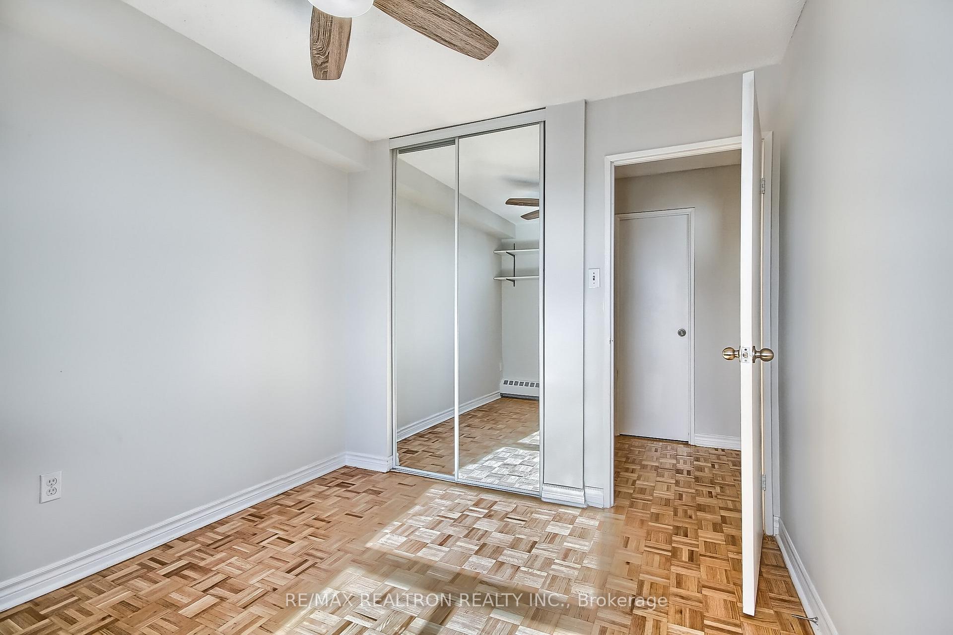 Photo 26 of Unit Ph702, 180 Dudley Avenue, Markham, Thornhill — HOMEH