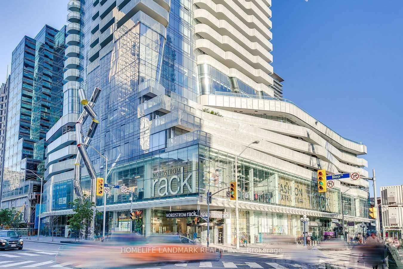 Photo 4 of Unit 421, 1 Bloor Street E, Toronto, Church-Yonge Corridor — HOMEH