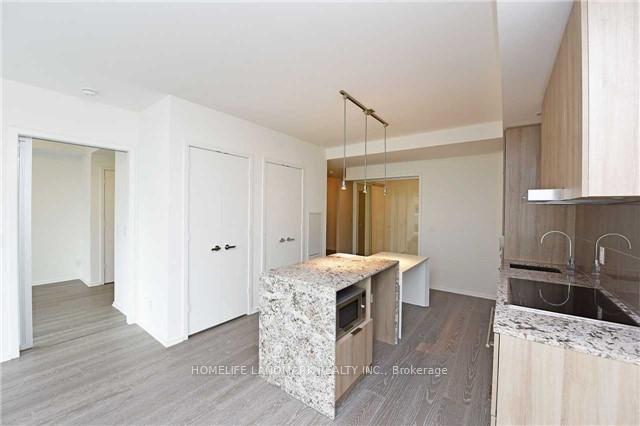 Photo 2 of Unit 421, 1 Bloor Street E, Toronto, Church-Yonge Corridor — HOMEH
