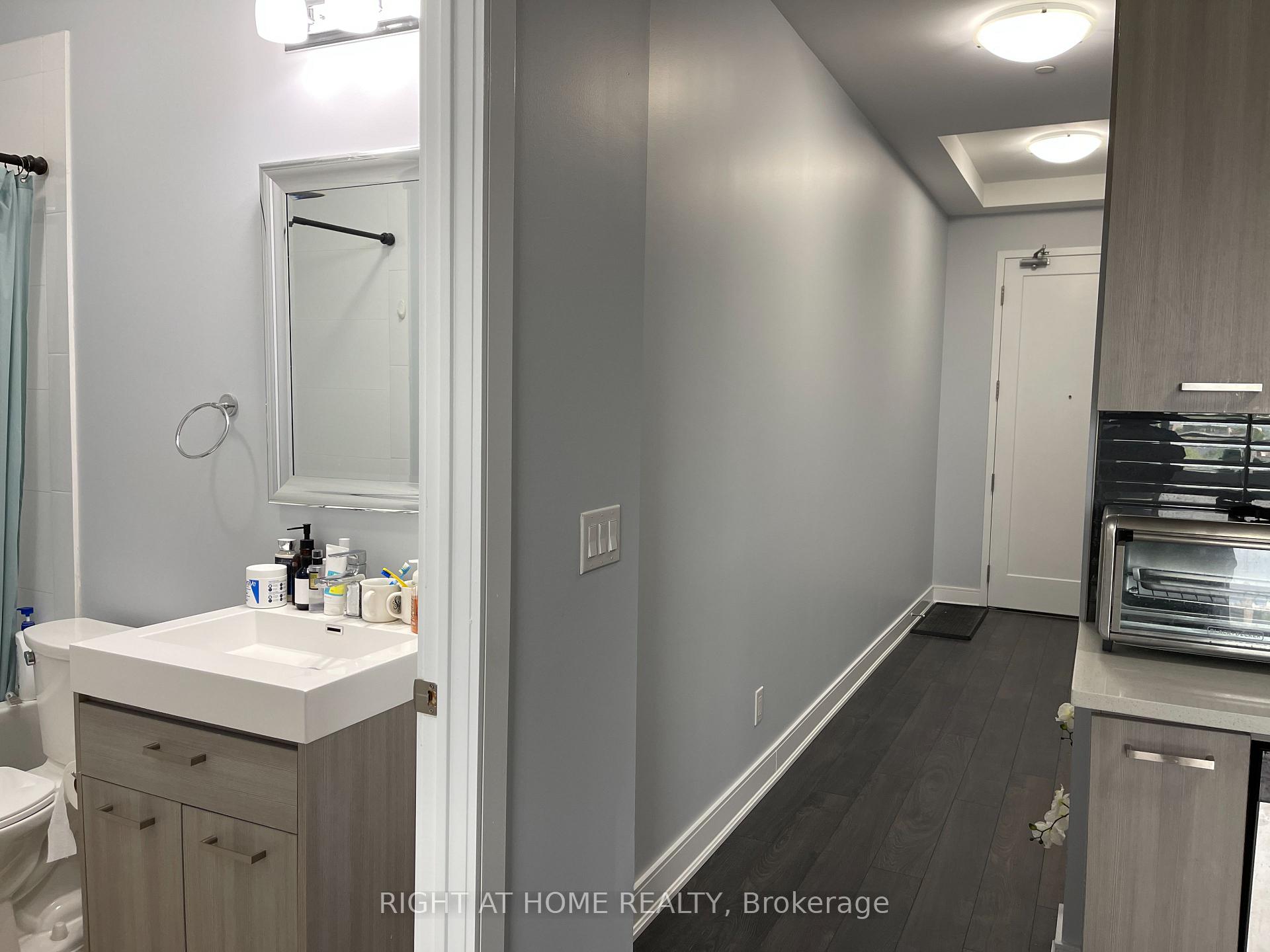 Photo 10 of Unit 708, 150 Main Street W, Hamilton, Central — HOMEH