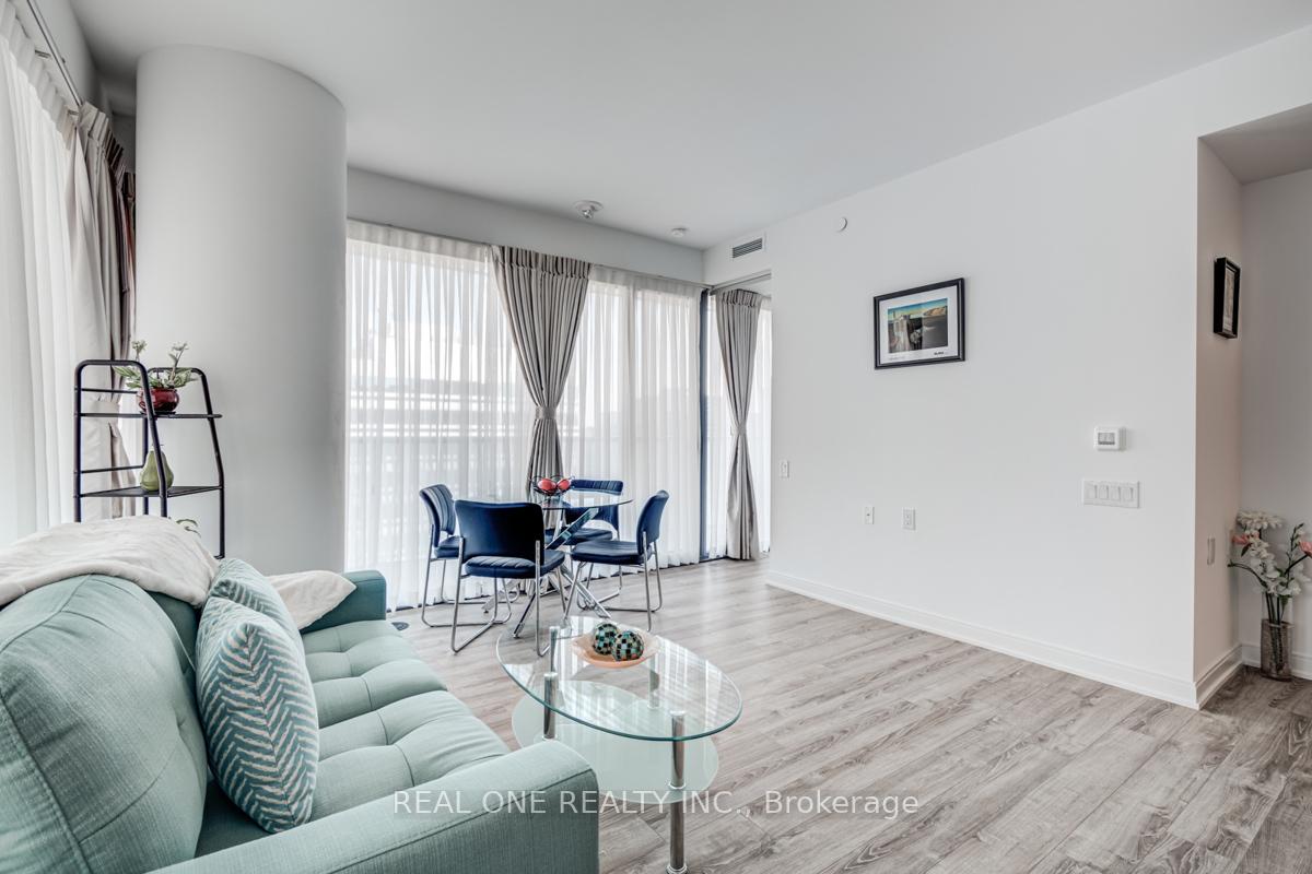 Photo 5 of Unit 1610, 50 Charles Street E, Toronto, Church-Yonge Corridor — HOMEH