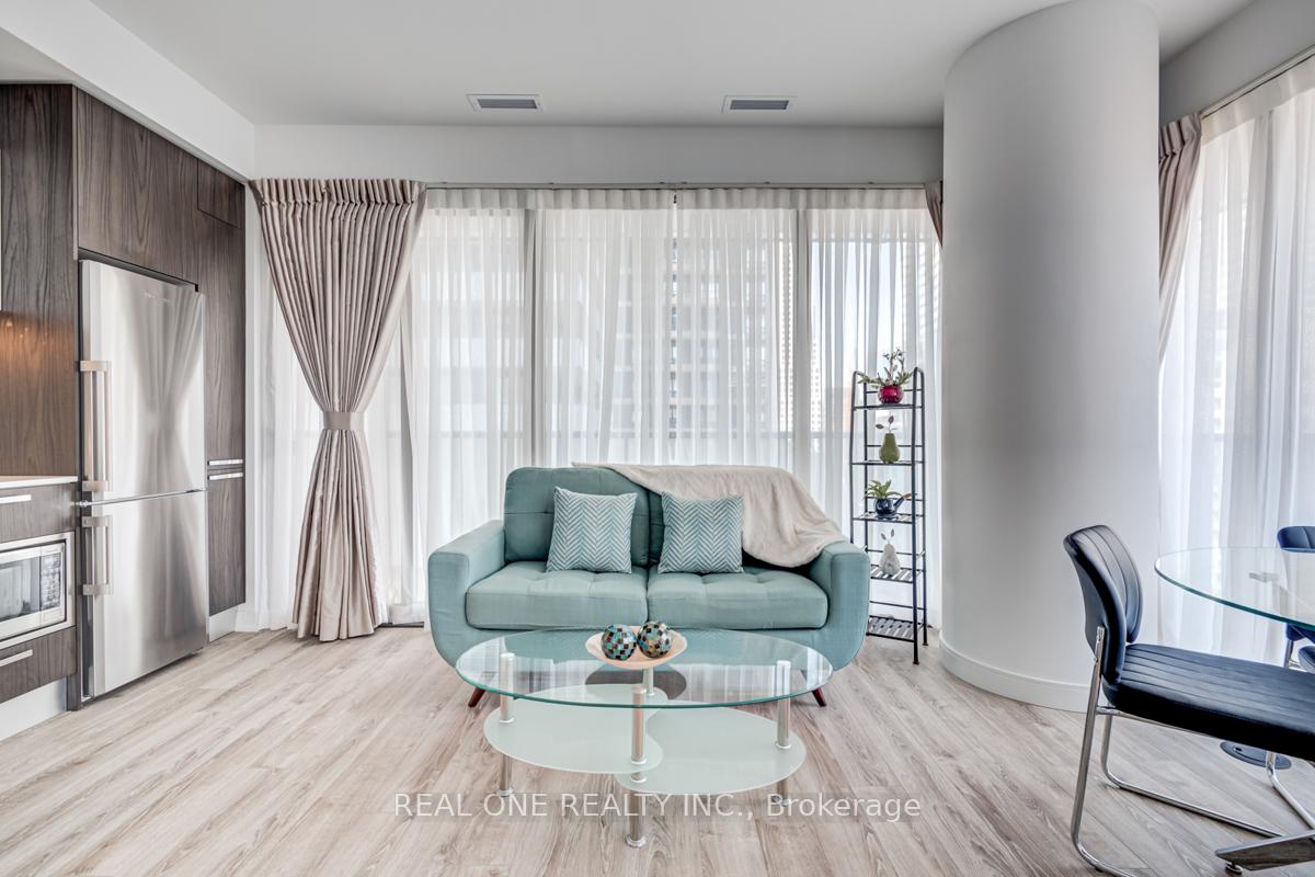 Photo 7 of Unit 1610, 50 Charles Street E, Toronto, Church-Yonge Corridor — HOMEH