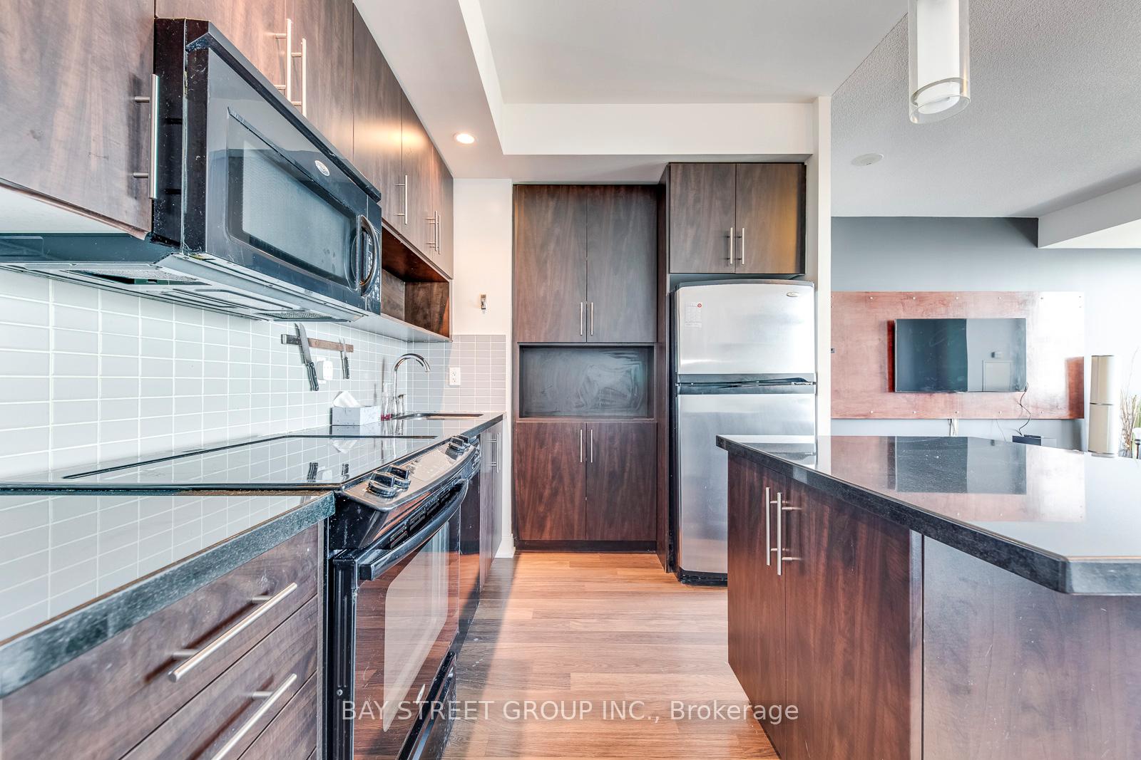 Photo 28 of Unit 3704, 120 Homewood Avenue, Toronto, North St. James Town — HOMEH