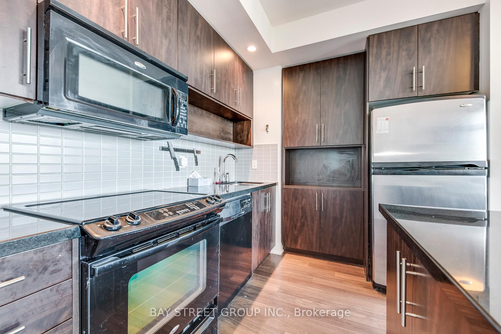 Photo 29 of Unit 3704, 120 Homewood Avenue, Toronto, North St. James Town — HOMEH