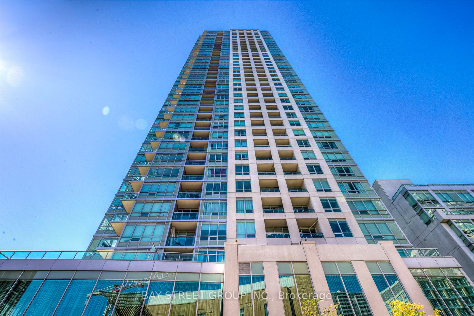 Photo 1 of Unit 3704, 120 Homewood Avenue, Toronto, North St. James Town — HOMEH