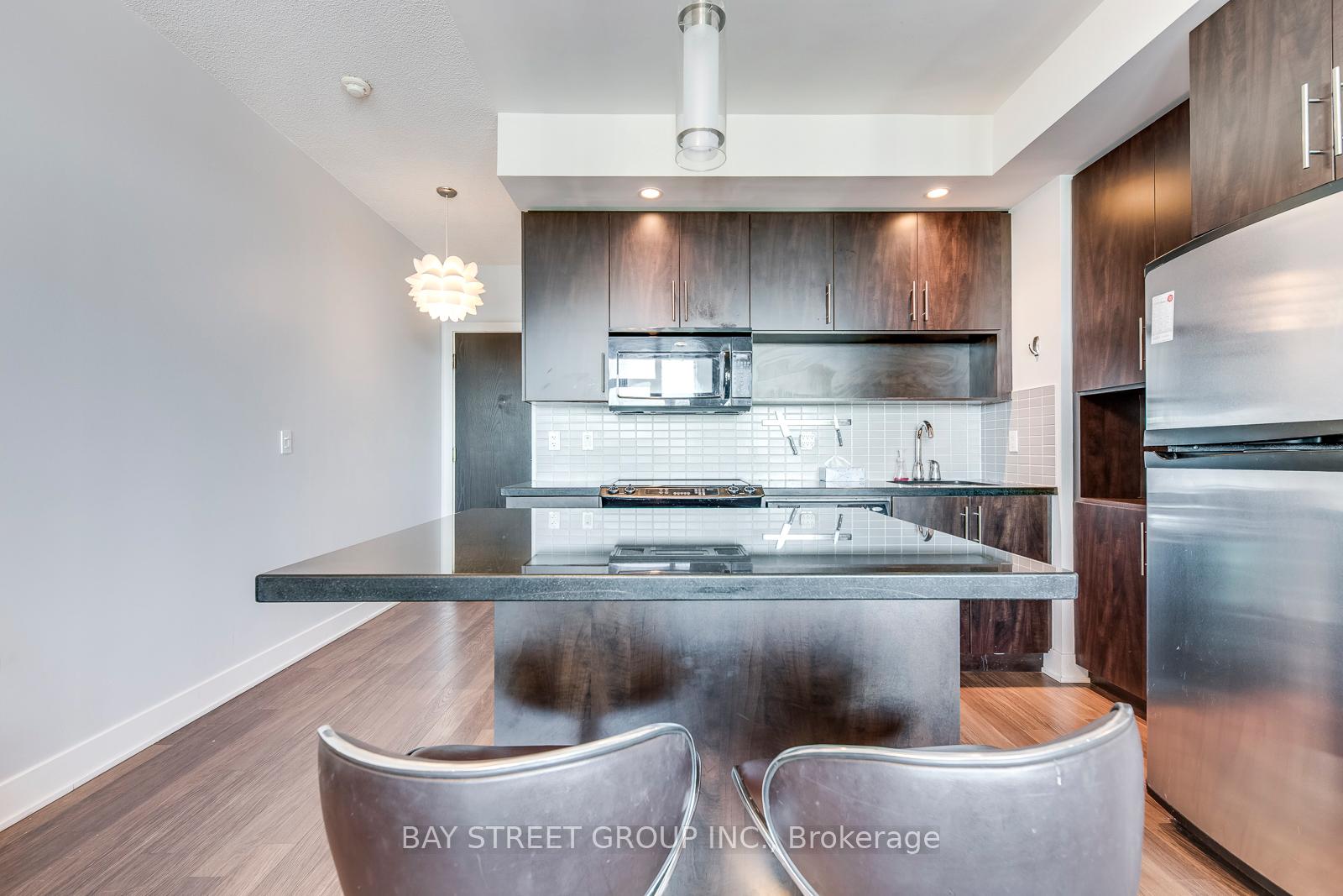 Photo 11 of Unit 3704, 120 Homewood Avenue, Toronto, North St. James Town — HOMEH