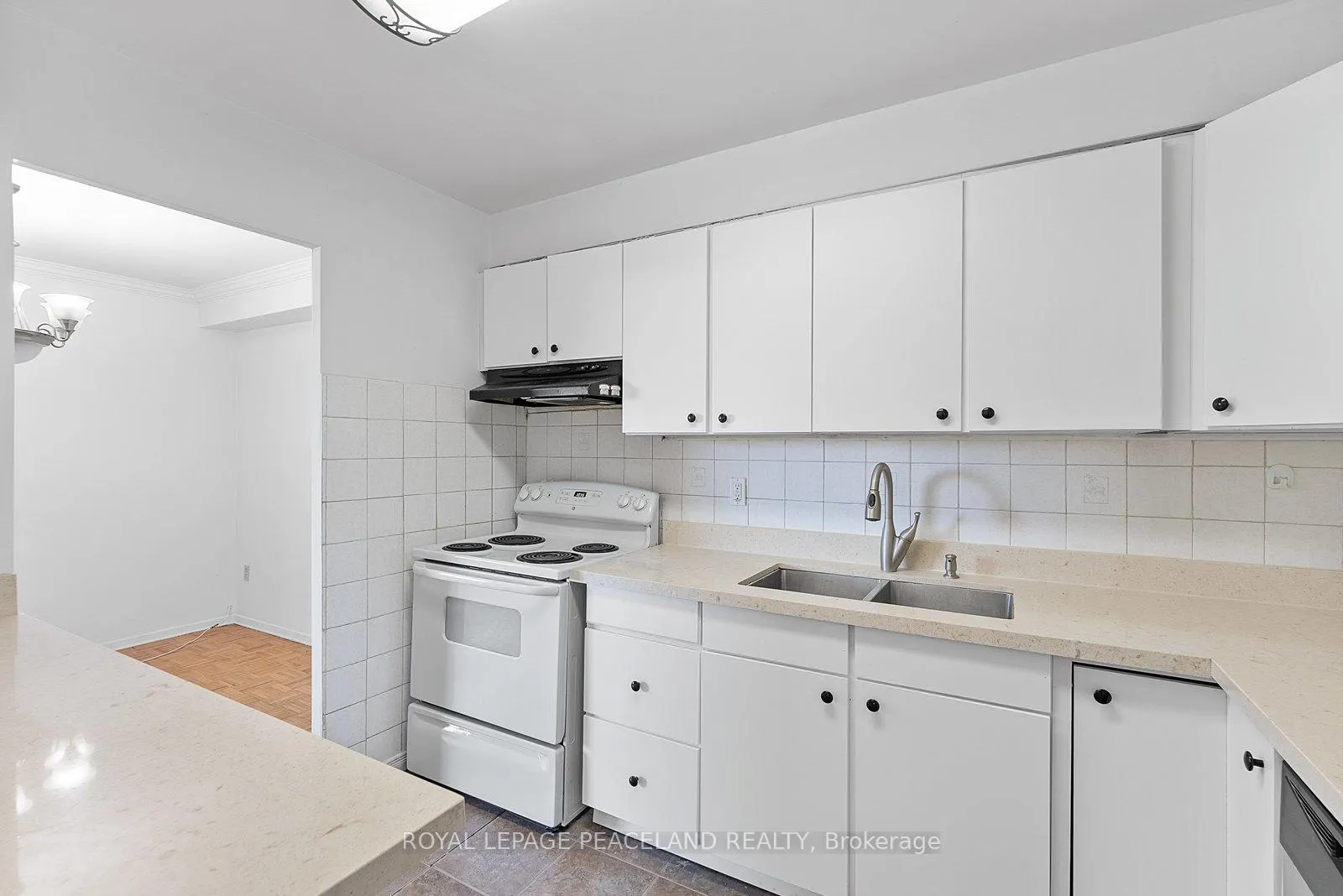 Photo 10 of Unit 419, 5 Massey Square, Toronto, Crescent Town — HOMEH