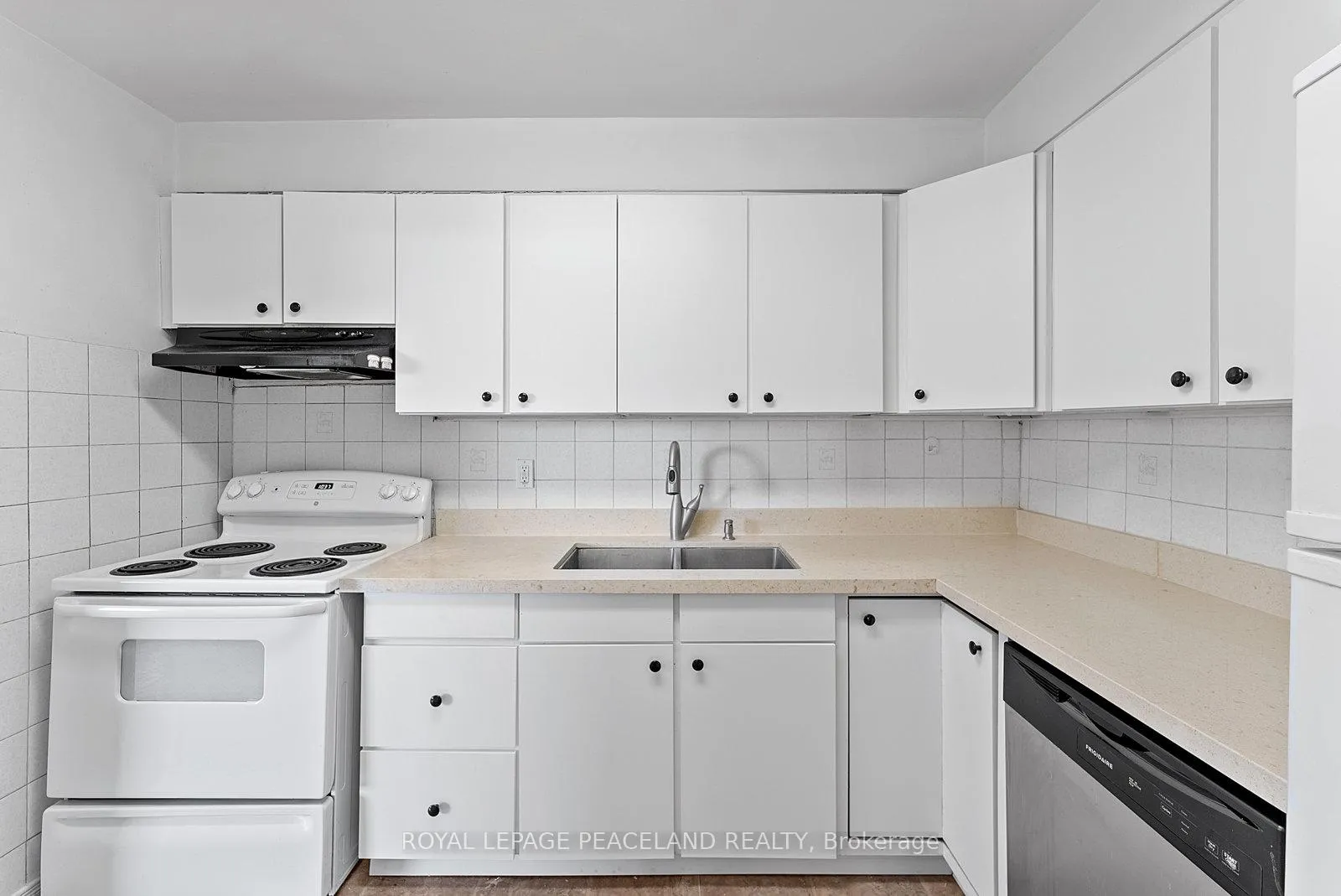 Photo 11 of Unit 419, 5 Massey Square, Toronto, Crescent Town — HOMEH