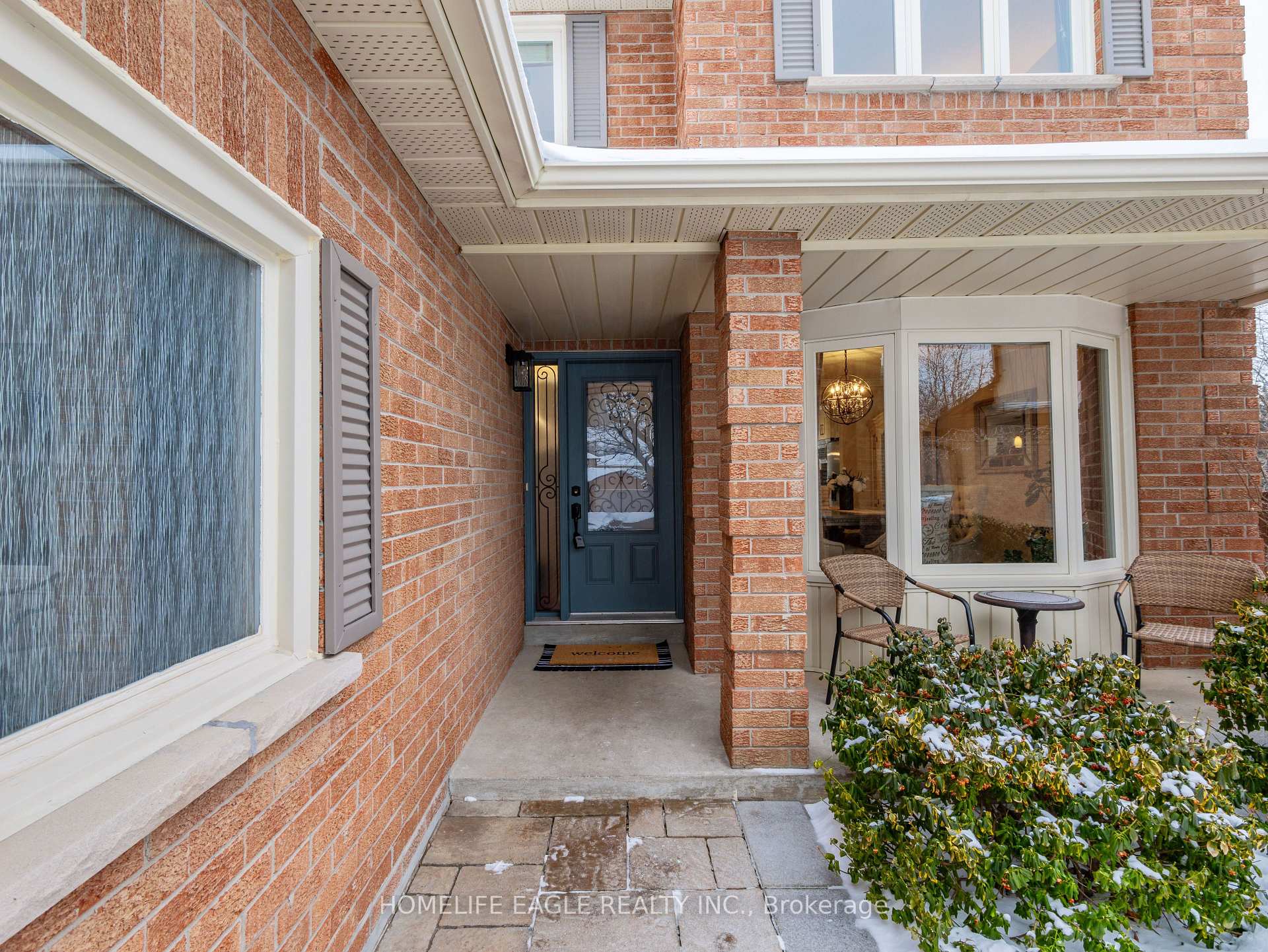 Photo 2 of 38 Moffat Crescent, Aurora, Aurora Heights — HOMEH