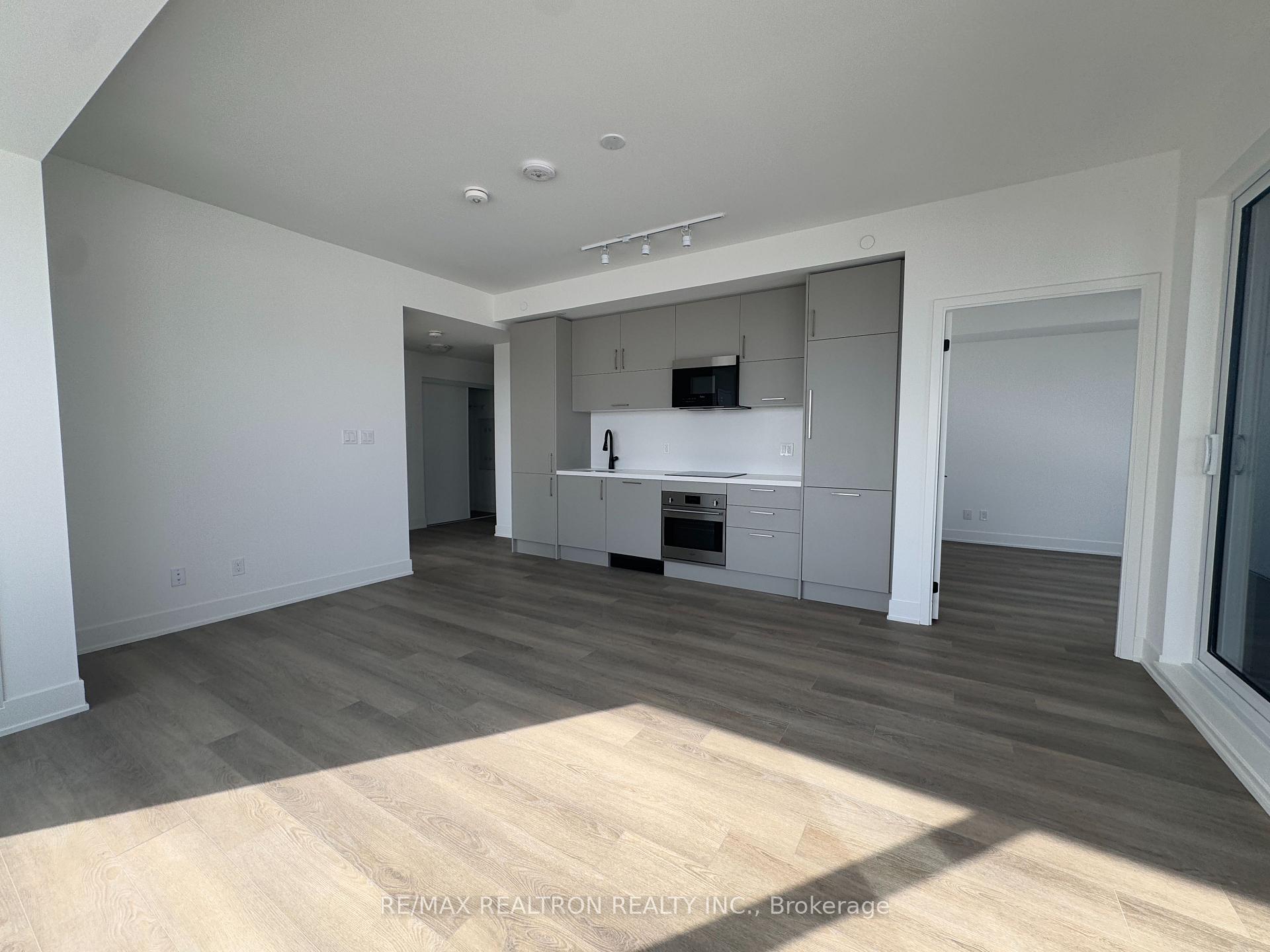Photo 5 of Unit 1007, 38 Andre De Grasse Street, Markham, Unionville — HOMEH