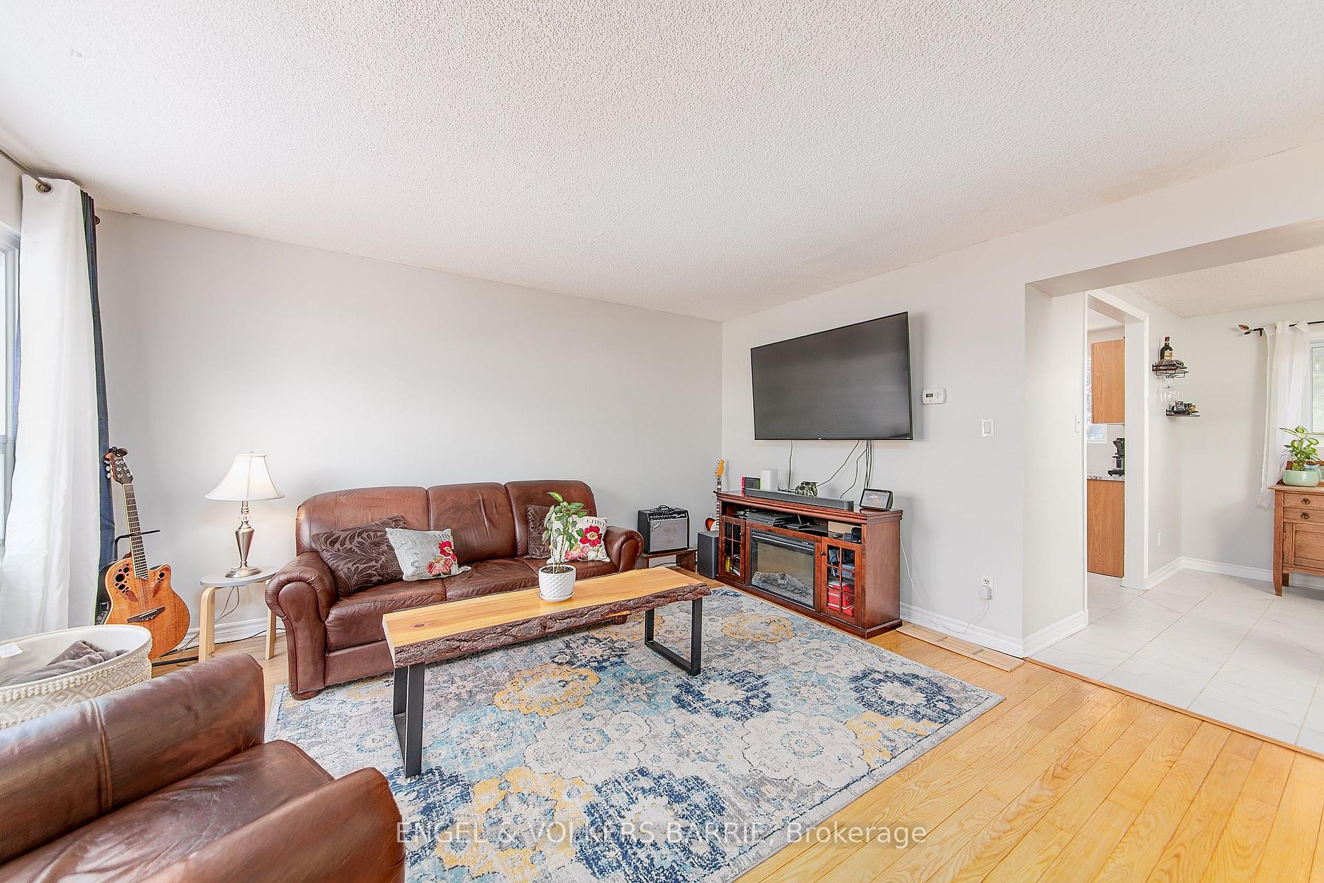 Photo 4 of Unit A6, 63 Ferris Lane, Barrie, Cundles East — HOMEH