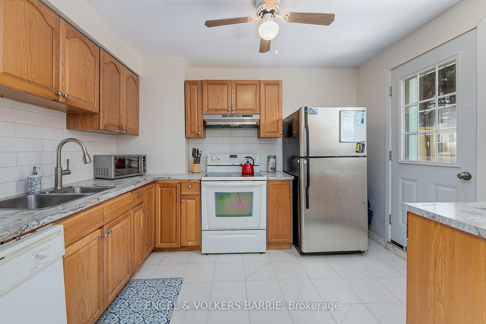 Photo 8 of Unit A6, 63 Ferris Lane, Barrie, Cundles East — HOMEH