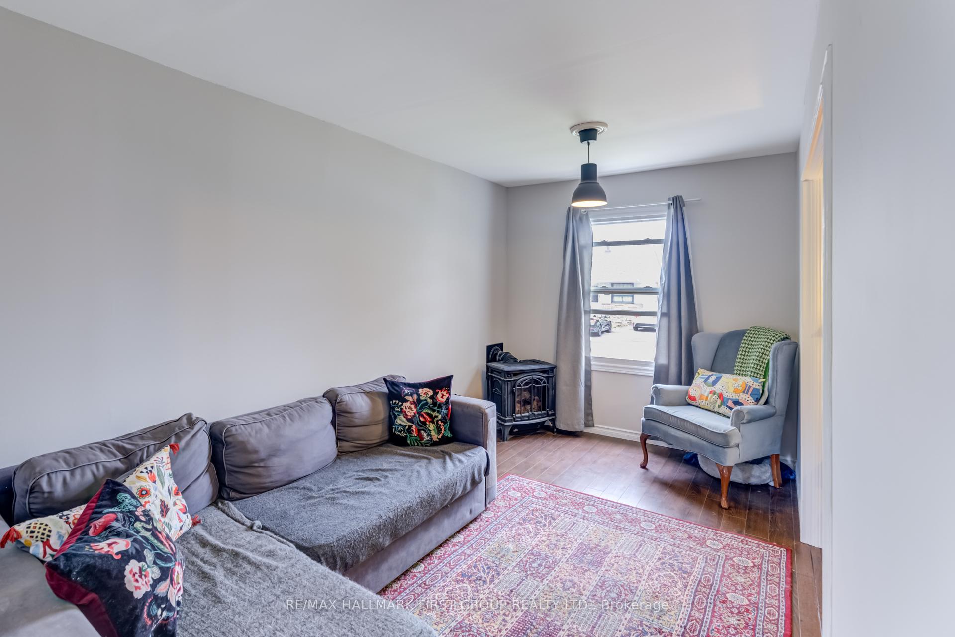 Photo 5 of 42 Beatty Road, Ajax, Central — HOMEH