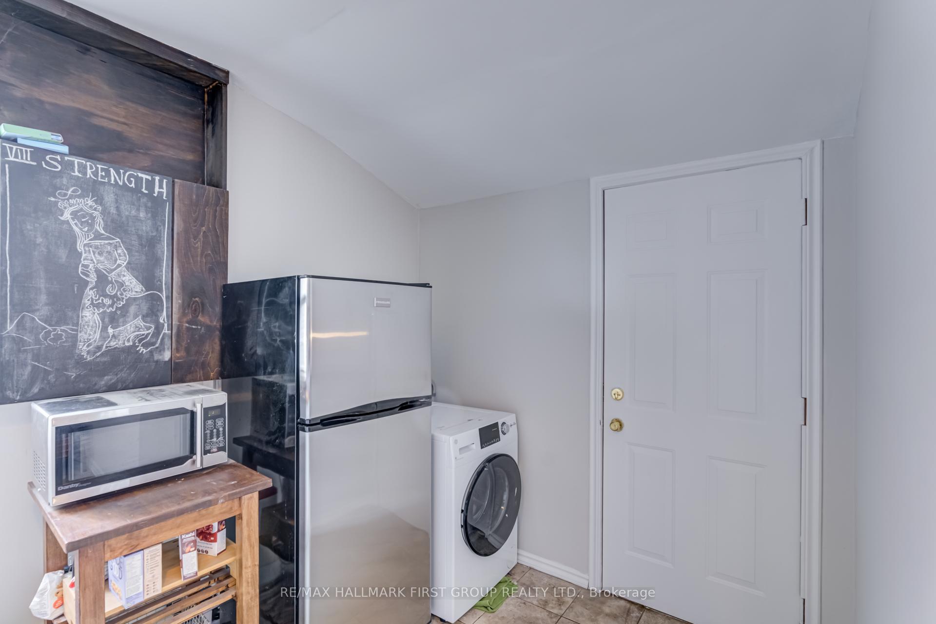 Photo 10 of 42 Beatty Road, Ajax, Central — HOMEH