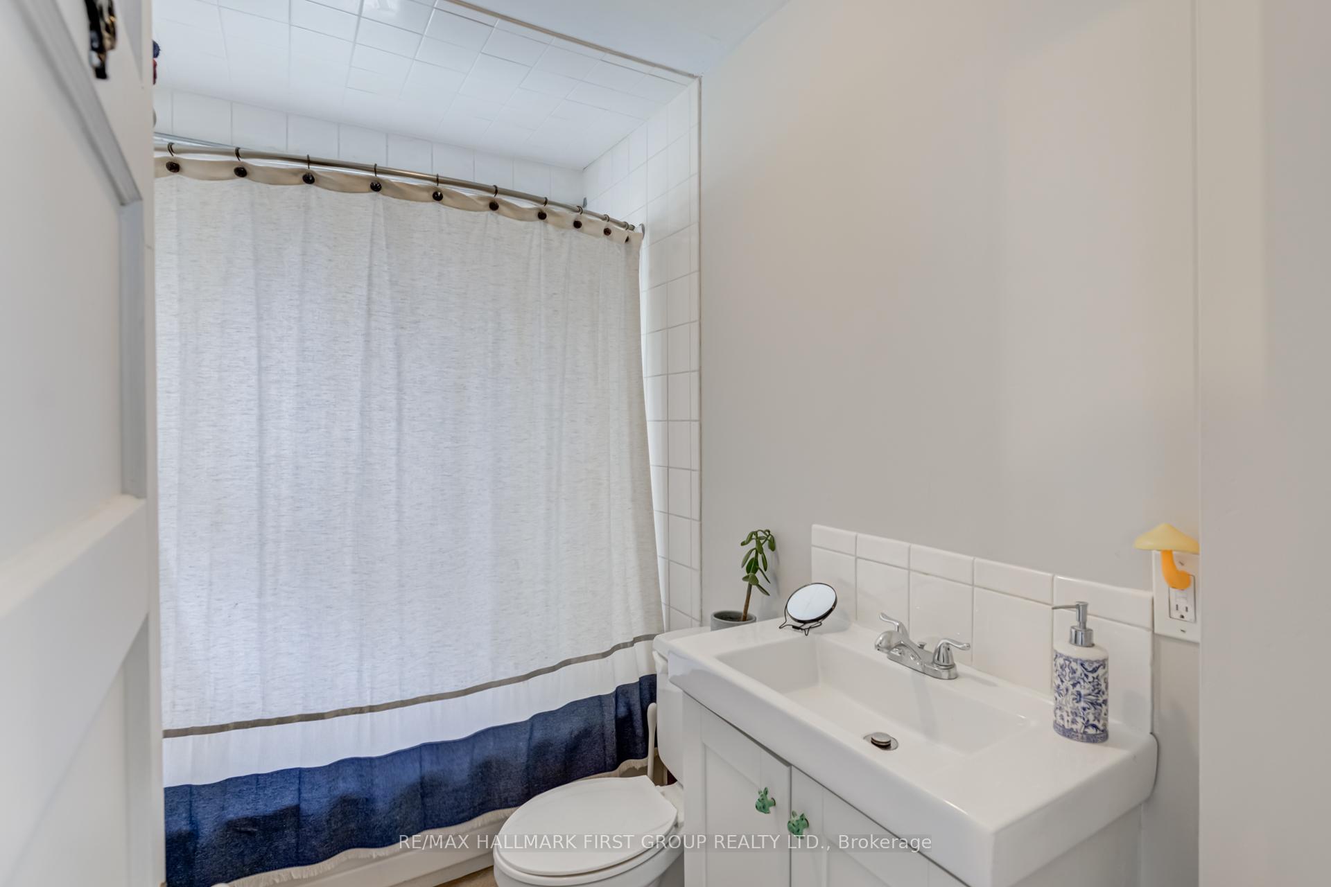 Photo 11 of 42 Beatty Road, Ajax, Central — HOMEH
