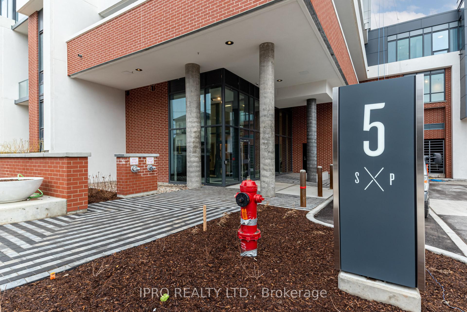 Photo 3 of Unit 1104, 5 Wellington Street S, Kitchener, Cherry Hill — HOMEH