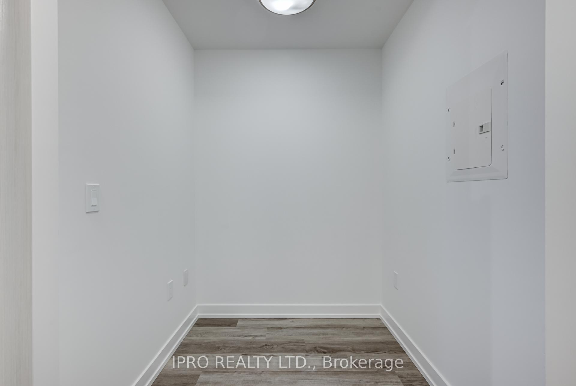 Photo 7 of Unit 1104, 5 Wellington Street S, Kitchener, Cherry Hill — HOMEH