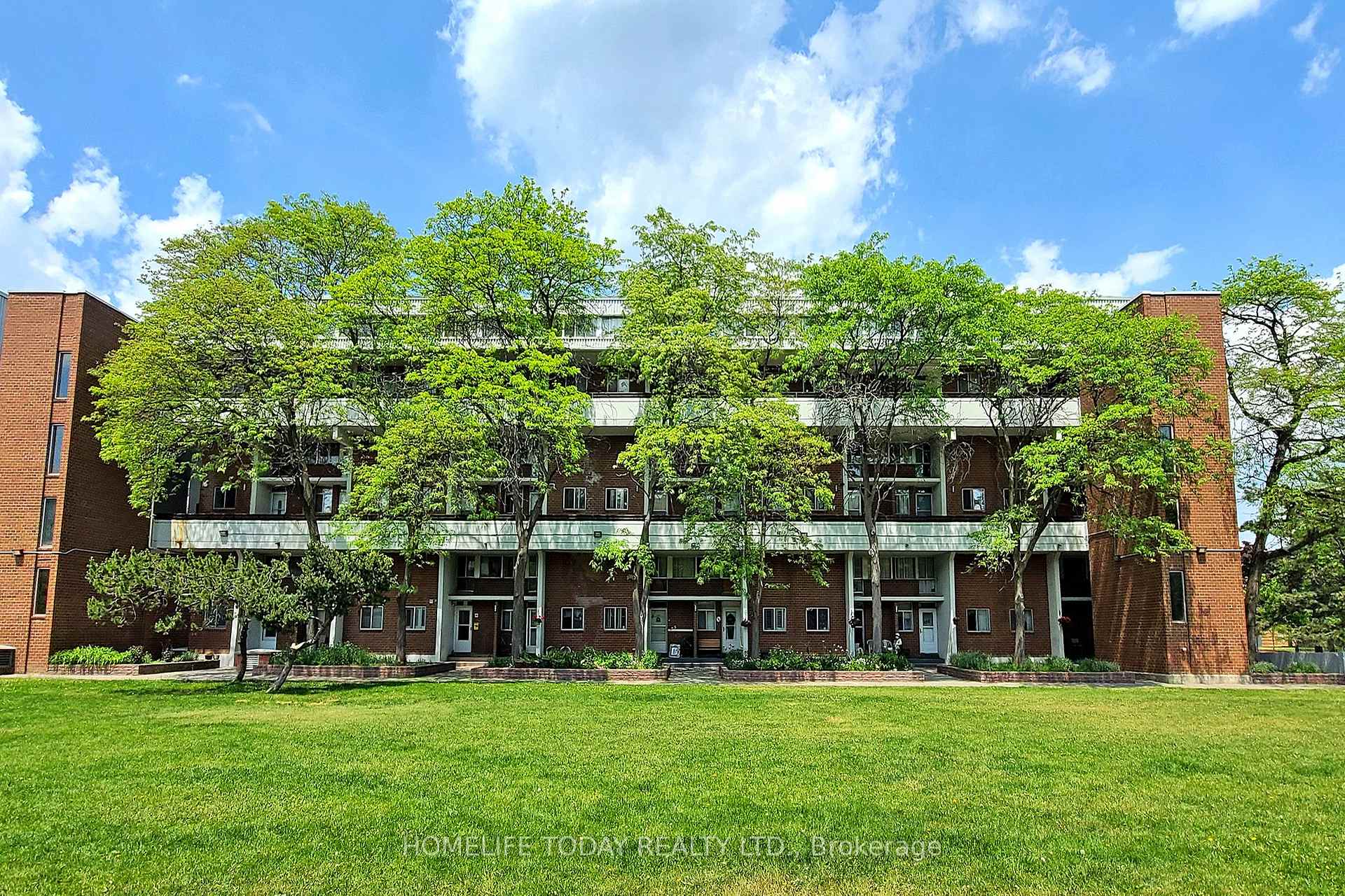 Photo 1 of Unit 301, 155 Leeward Glenway, Toronto, Flemingdon Park — HOMEH