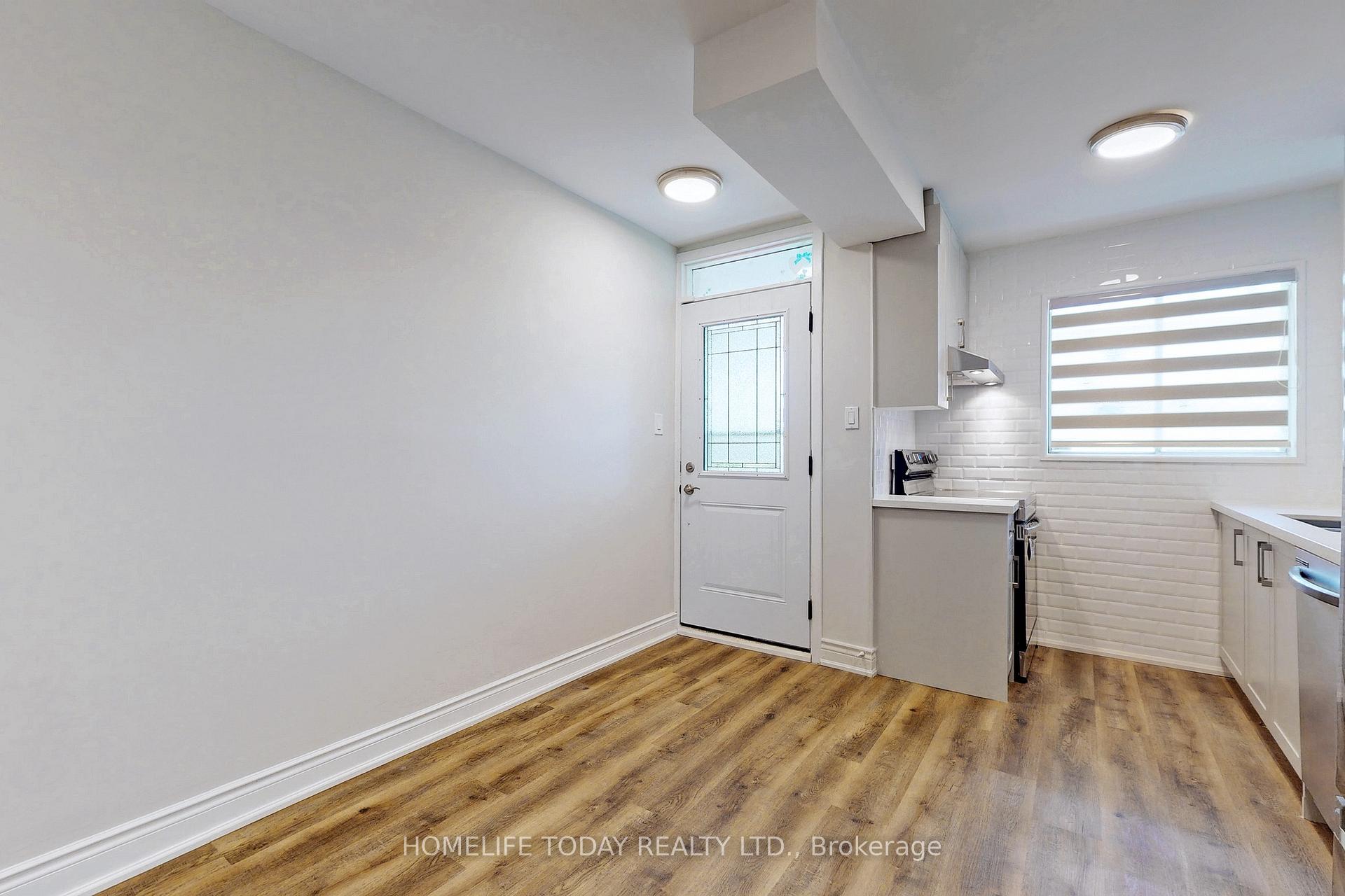 Photo 13 of Unit 301, 155 Leeward Glenway, Toronto, Flemingdon Park — HOMEH