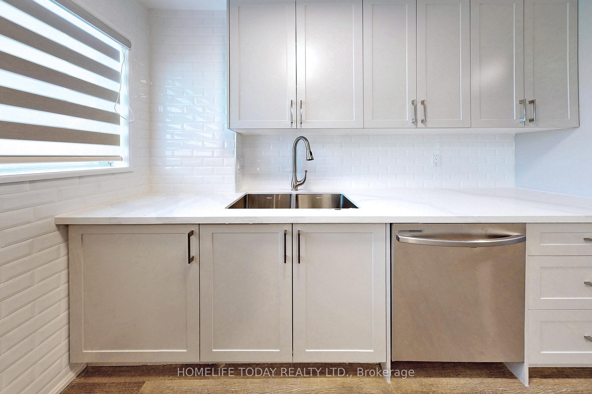 Photo 16 of Unit 301, 155 Leeward Glenway, Toronto, Flemingdon Park — HOMEH