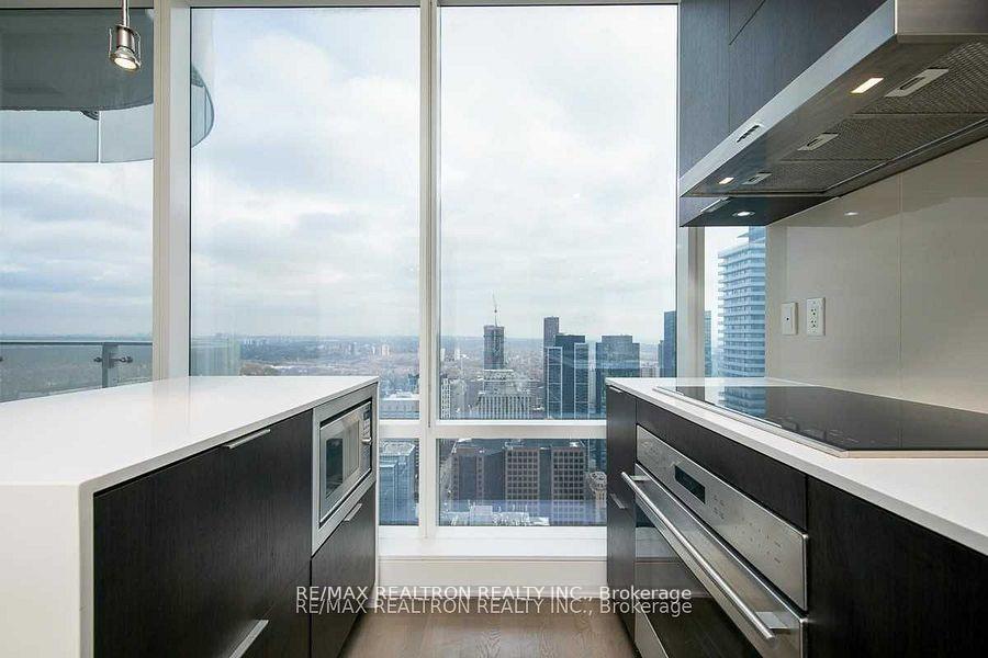 Photo 10 of Unit 4203, 1 Bloor Street E, Toronto, Church-Yonge Corridor — HOMEH