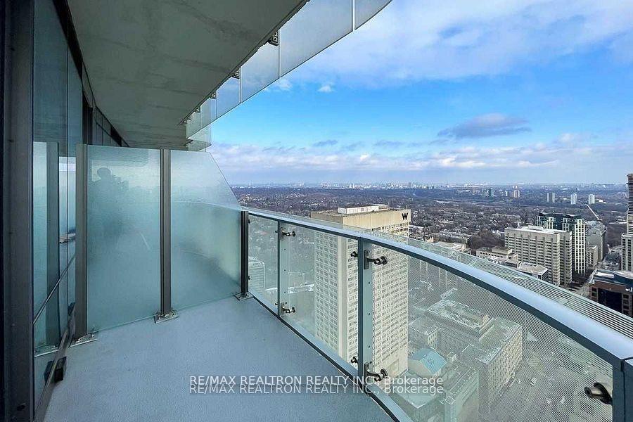 Photo 19 of Unit 4203, 1 Bloor Street E, Toronto, Church-Yonge Corridor — HOMEH