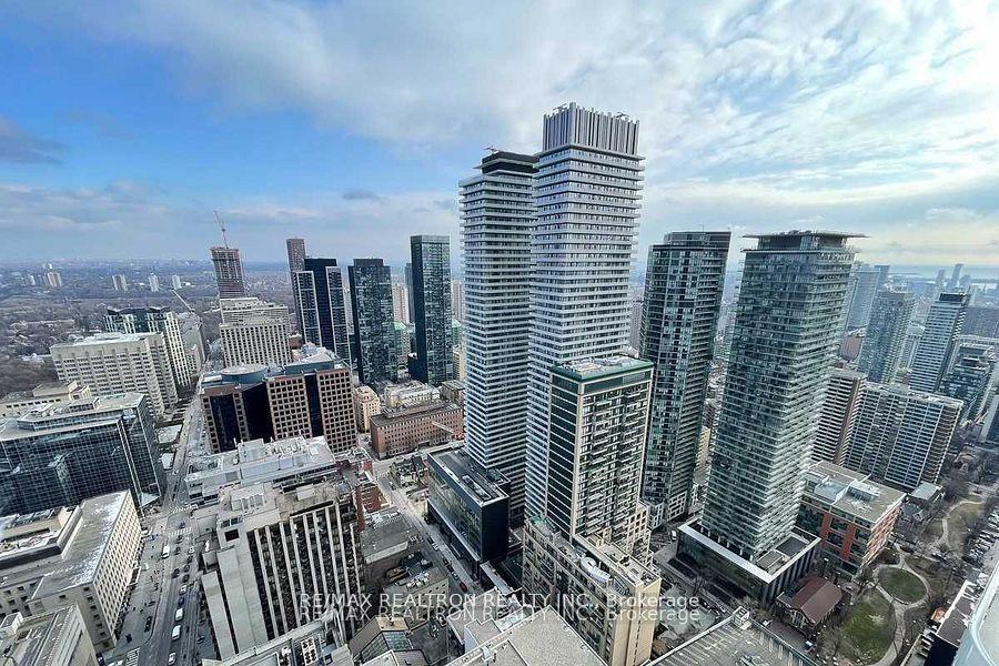 Photo 23 of Unit 4203, 1 Bloor Street E, Toronto, Church-Yonge Corridor — HOMEH
