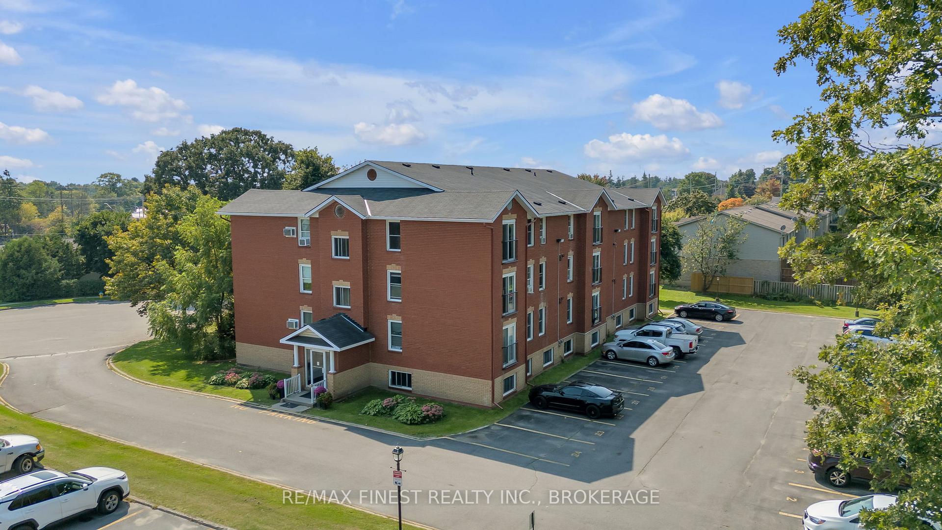 Front of Unit 403, 540 Talbot Place