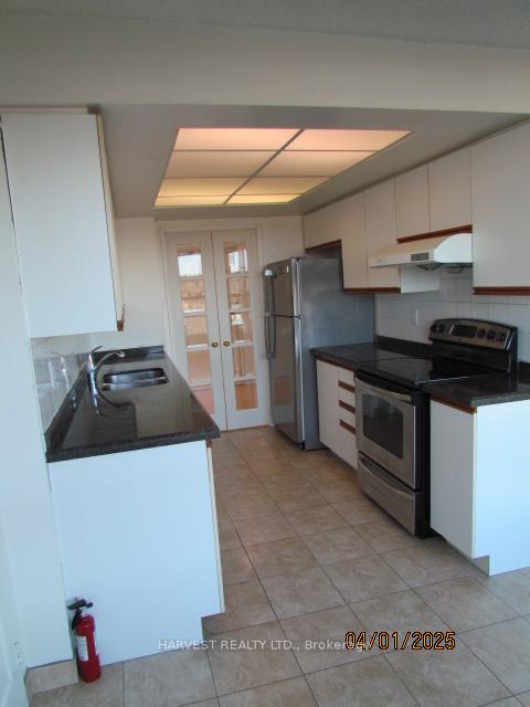 Photo 13 of Unit 703, 7825 Bayview Avenue, Markham, Aileen-Willowbrook — HOMEH