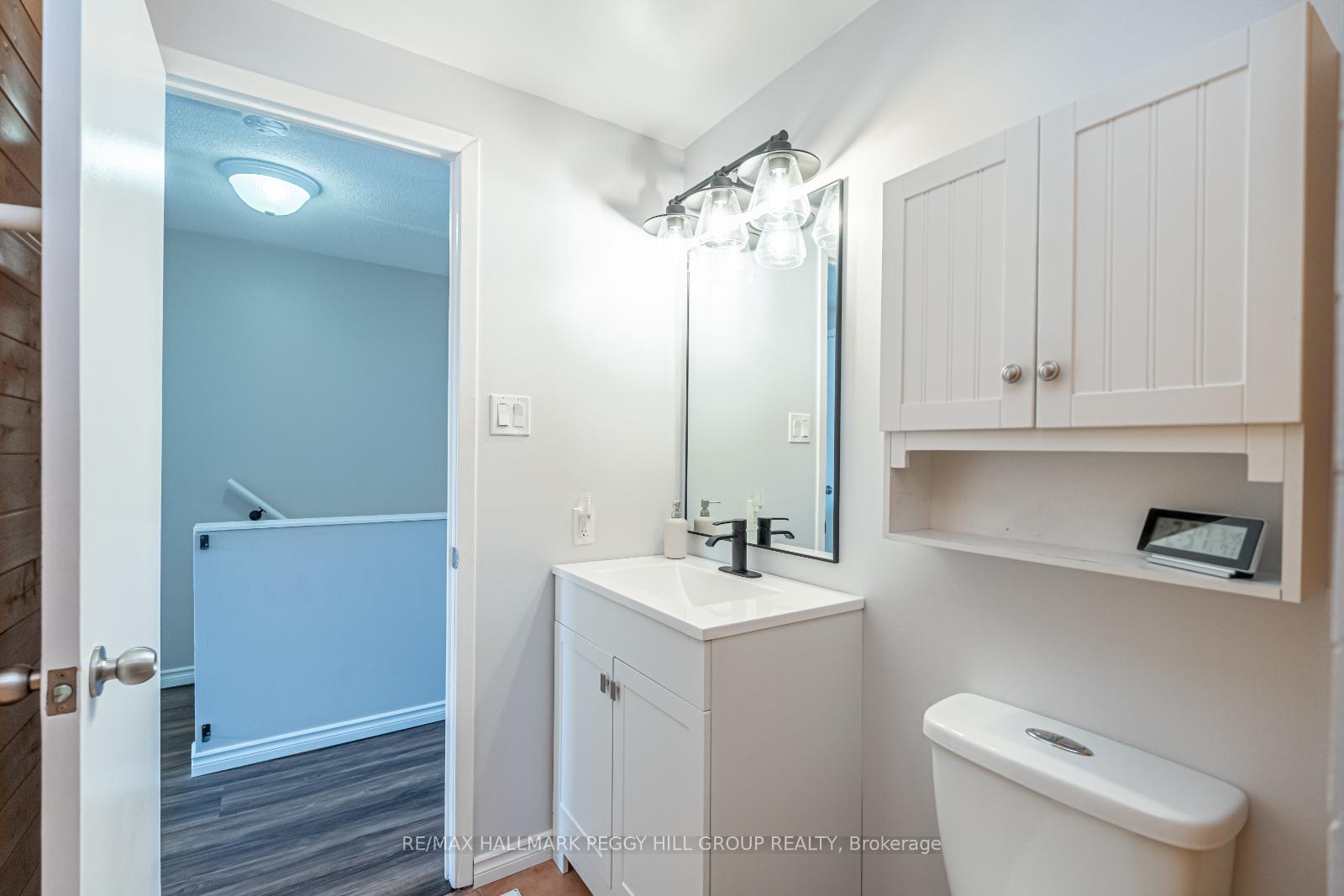 Photo 13 of Unit 15, 52 Adelaide Street, Barrie, Allandale — HOMEH