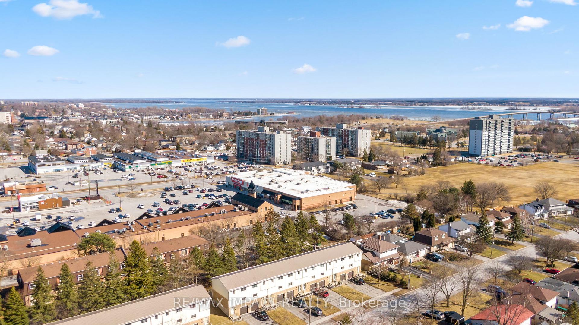 Photo 2 of Unit 11, 81 Dunnett Boulevard, Belleville, Belleville Ward — HOMEH