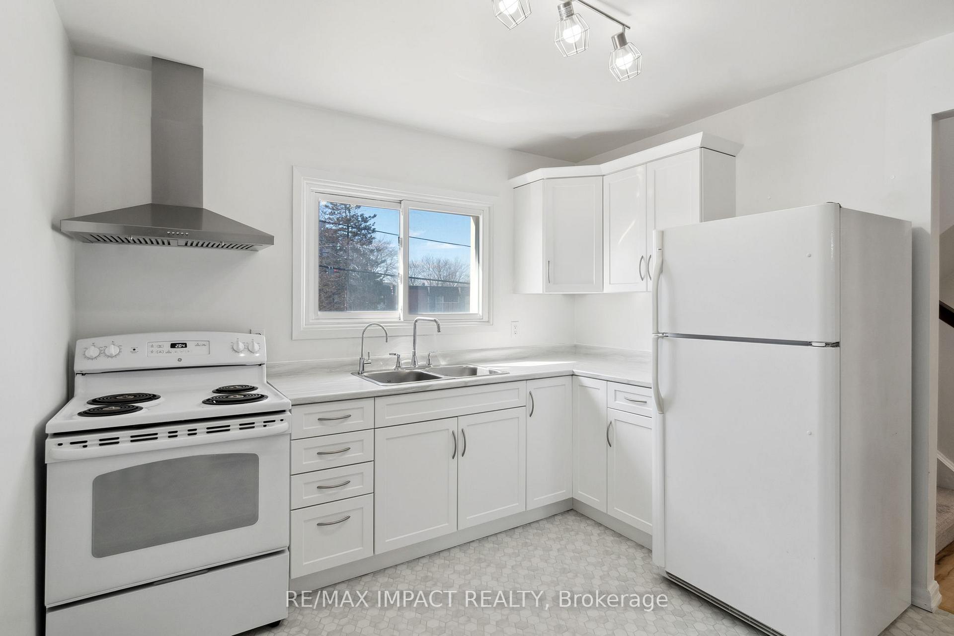 Photo 14 of Unit 11, 81 Dunnett Boulevard, Belleville, Belleville Ward — HOMEH