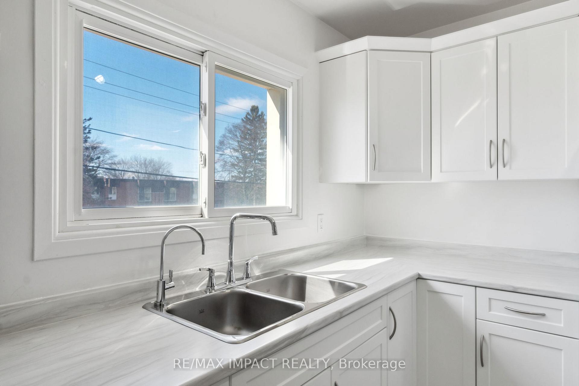 Photo 15 of Unit 11, 81 Dunnett Boulevard, Belleville, Belleville Ward — HOMEH