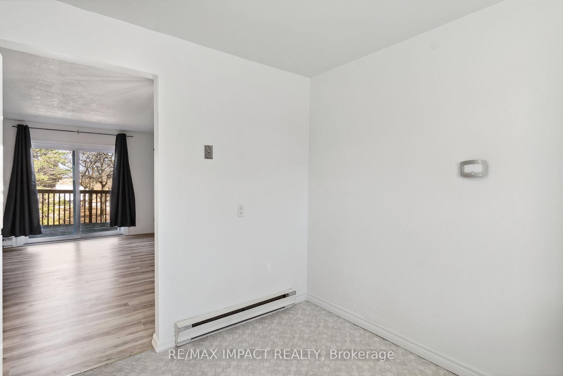 Photo 18 of Unit 11, 81 Dunnett Boulevard, Belleville, Belleville Ward — HOMEH