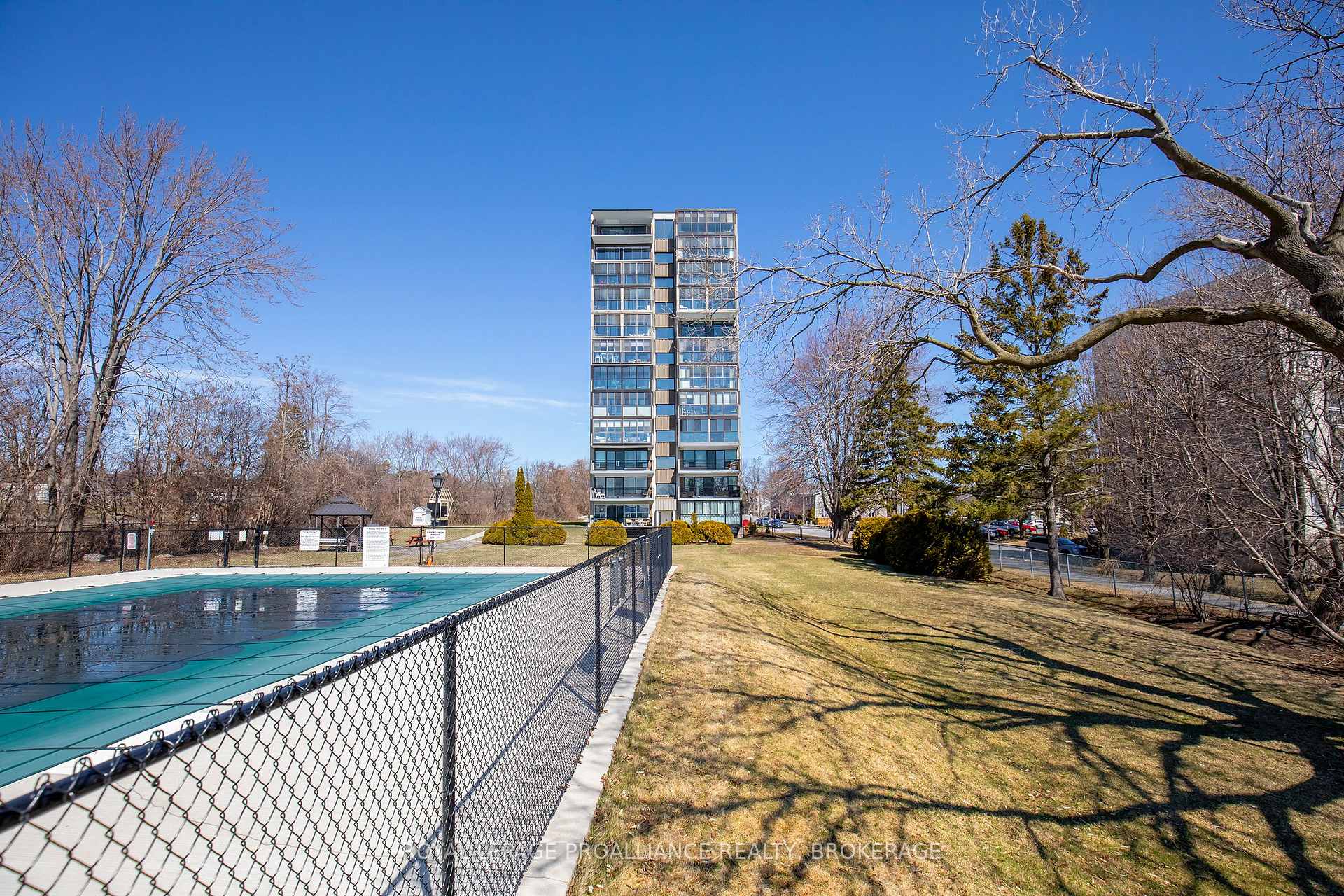 Photo 40 of Unit 204, 2 Mowat Avenue, Kingston, Central City West — HOMEH