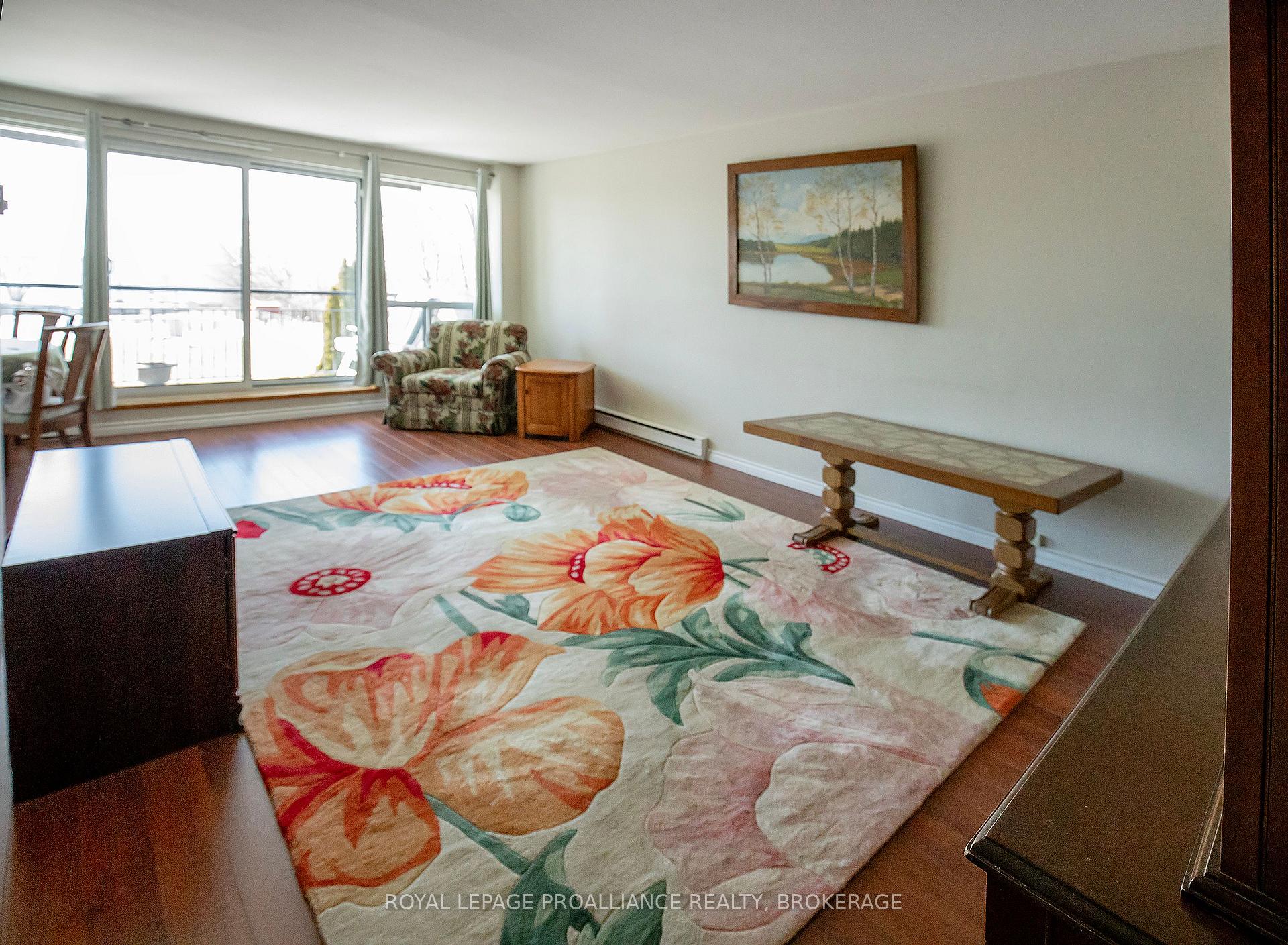 Photo 8 of Unit 204, 2 Mowat Avenue, Kingston, Central City West — HOMEH