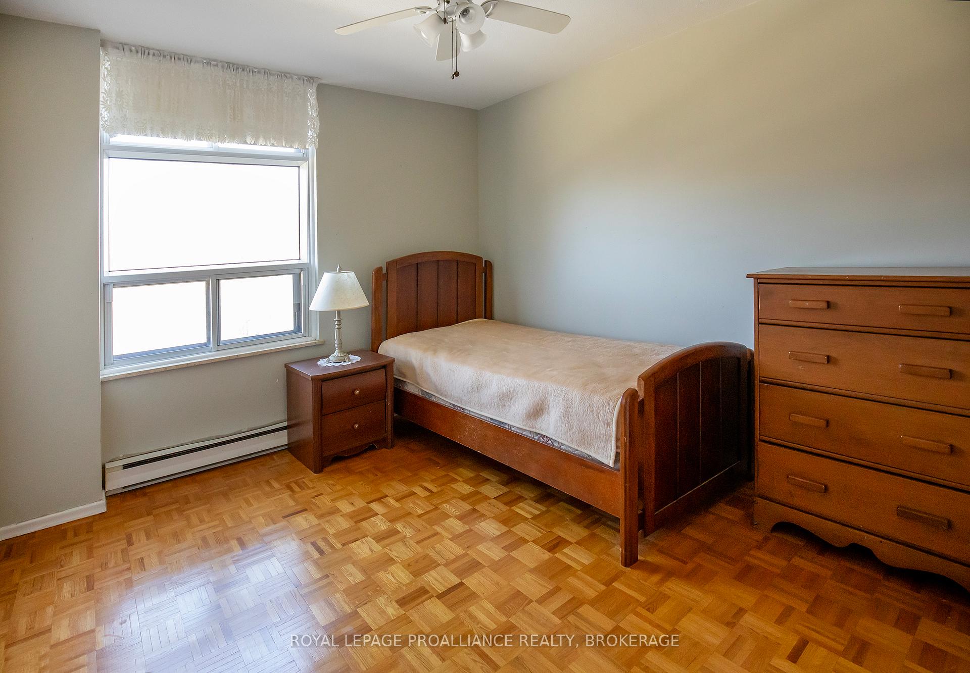 Photo 12 of Unit 204, 2 Mowat Avenue, Kingston, Central City West — HOMEH