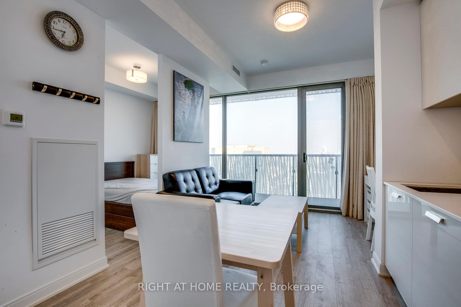 Photo 5 of Unit 3910, 50 Charles Street E, Toronto, Church-Yonge Corridor — HOMEH