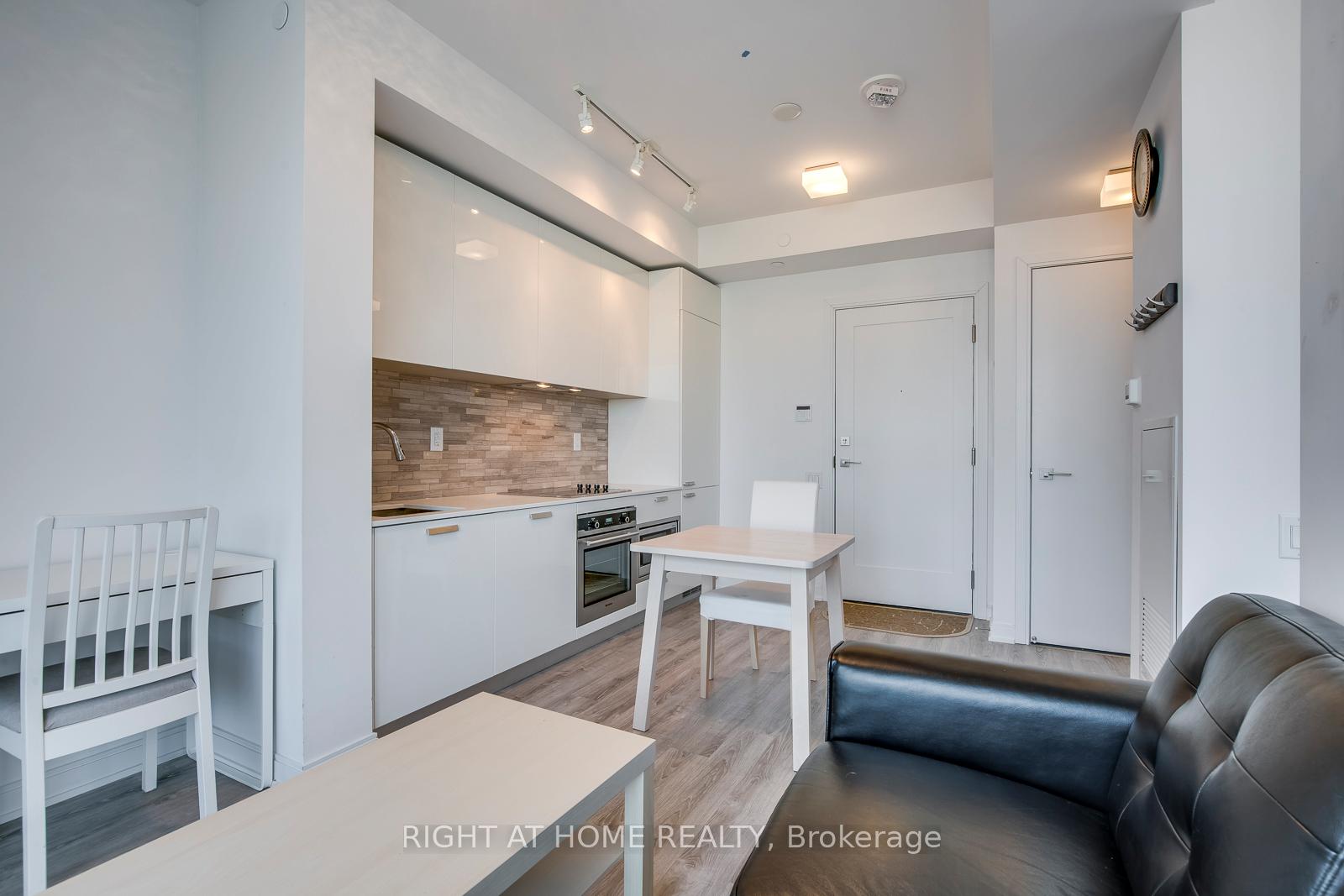 Photo 11 of Unit 3910, 50 Charles Street E, Toronto, Church-Yonge Corridor — HOMEH