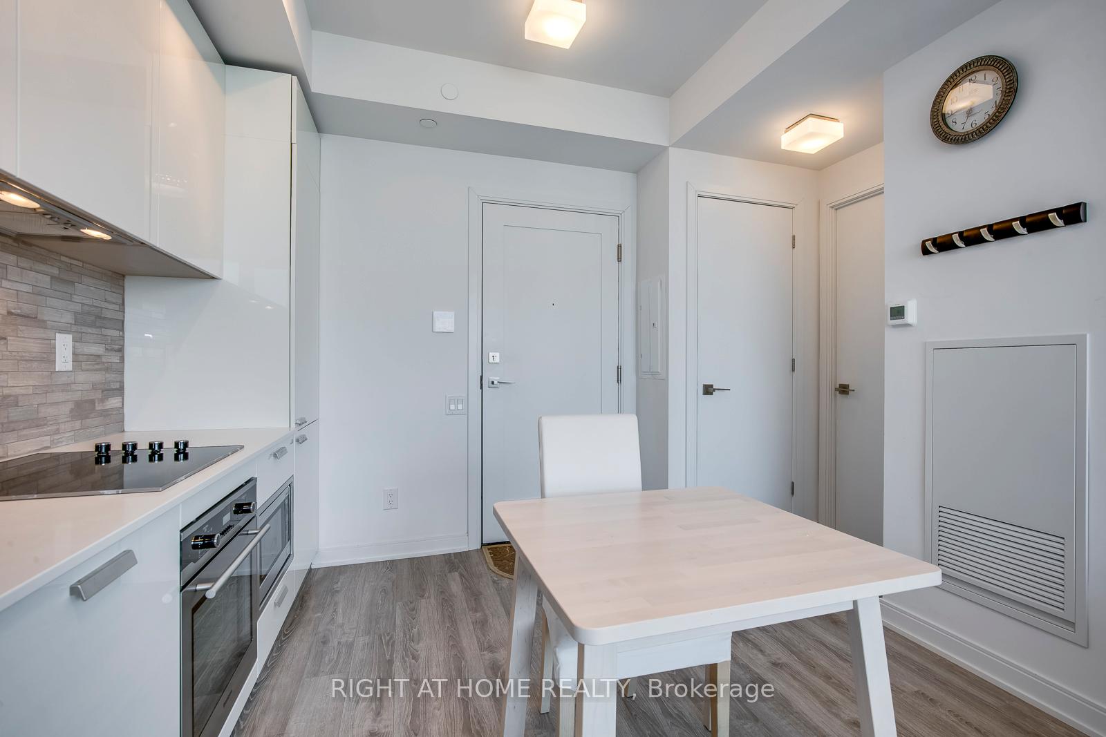 Photo 14 of Unit 3910, 50 Charles Street E, Toronto, Church-Yonge Corridor — HOMEH