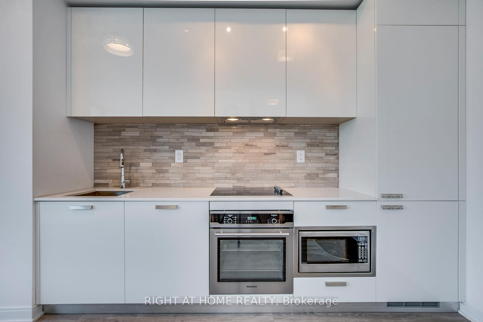 Photo 16 of Unit 3910, 50 Charles Street E, Toronto, Church-Yonge Corridor — HOMEH