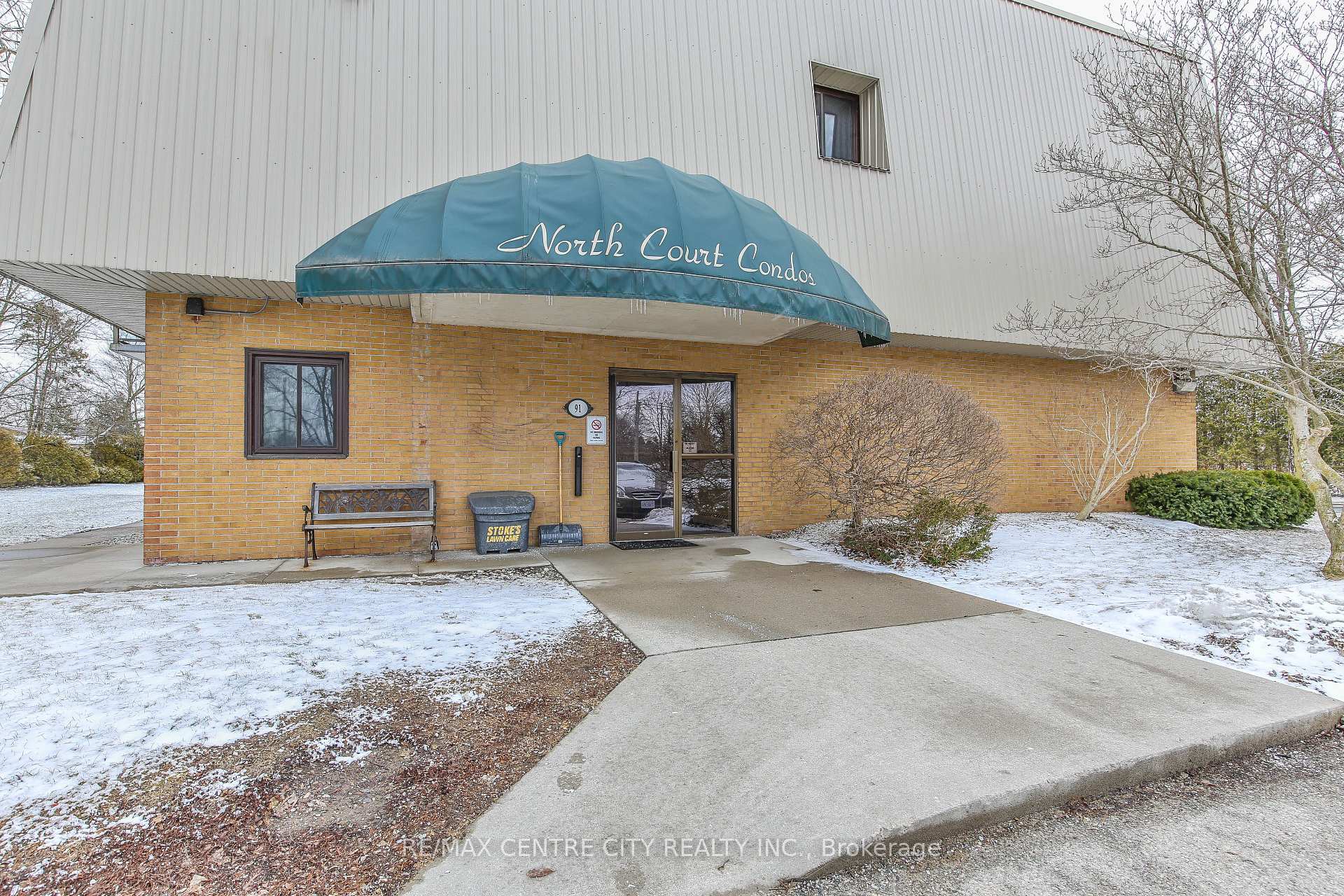 Front of Unit 109, 91 Spruce Street